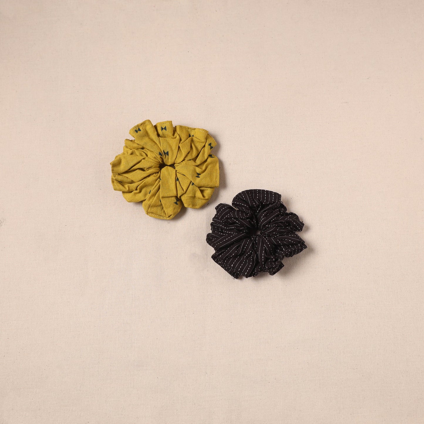 Handmade rubber band/scrunchies (set of 2) 15 - handcrafted