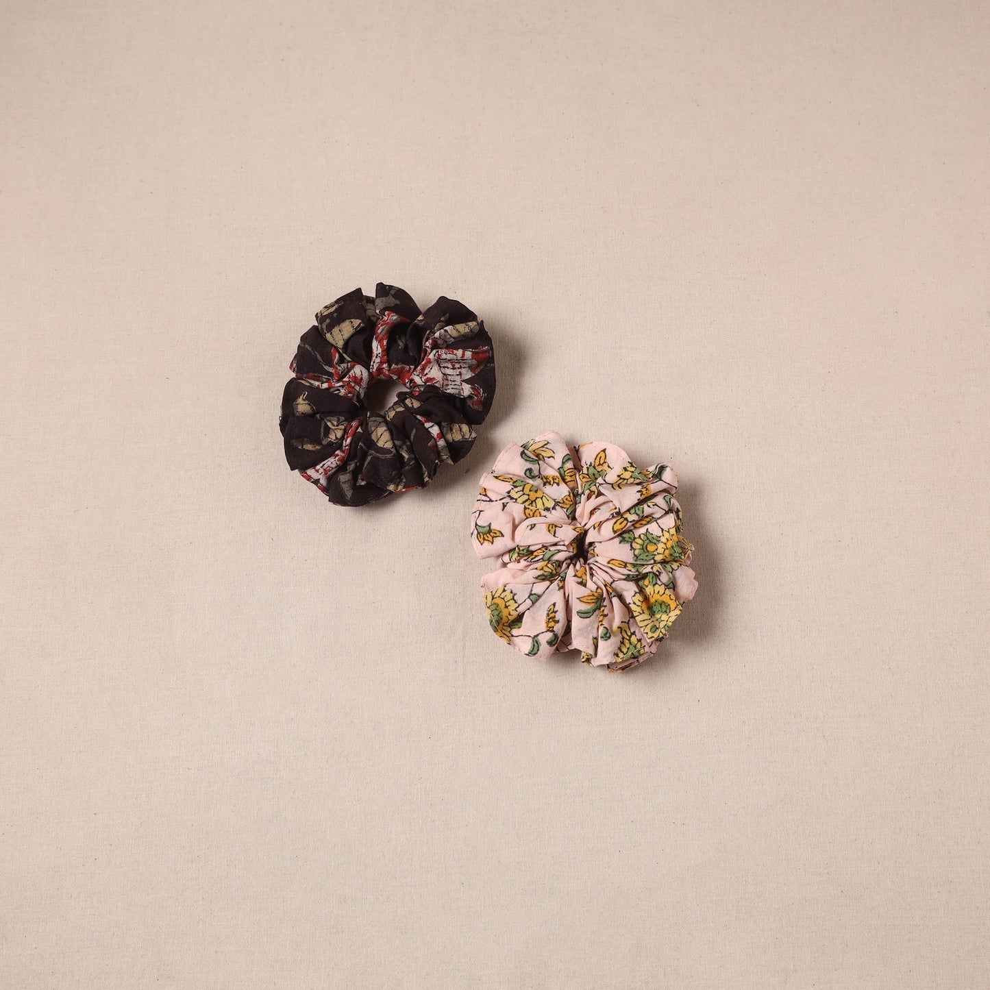 Handmade rubber band/scrunchies (set of 2) 21 - handcrafted