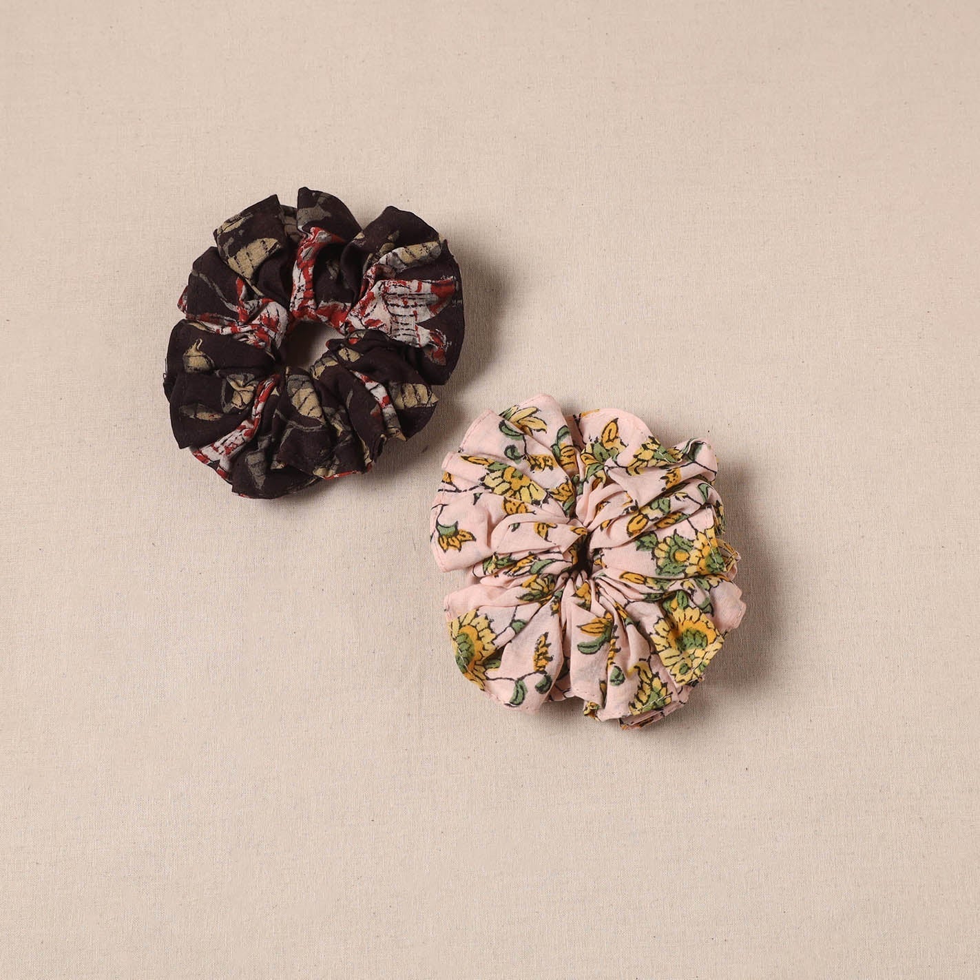 Handmade rubber band/scrunchies (set of 2) 21 - handcrafted