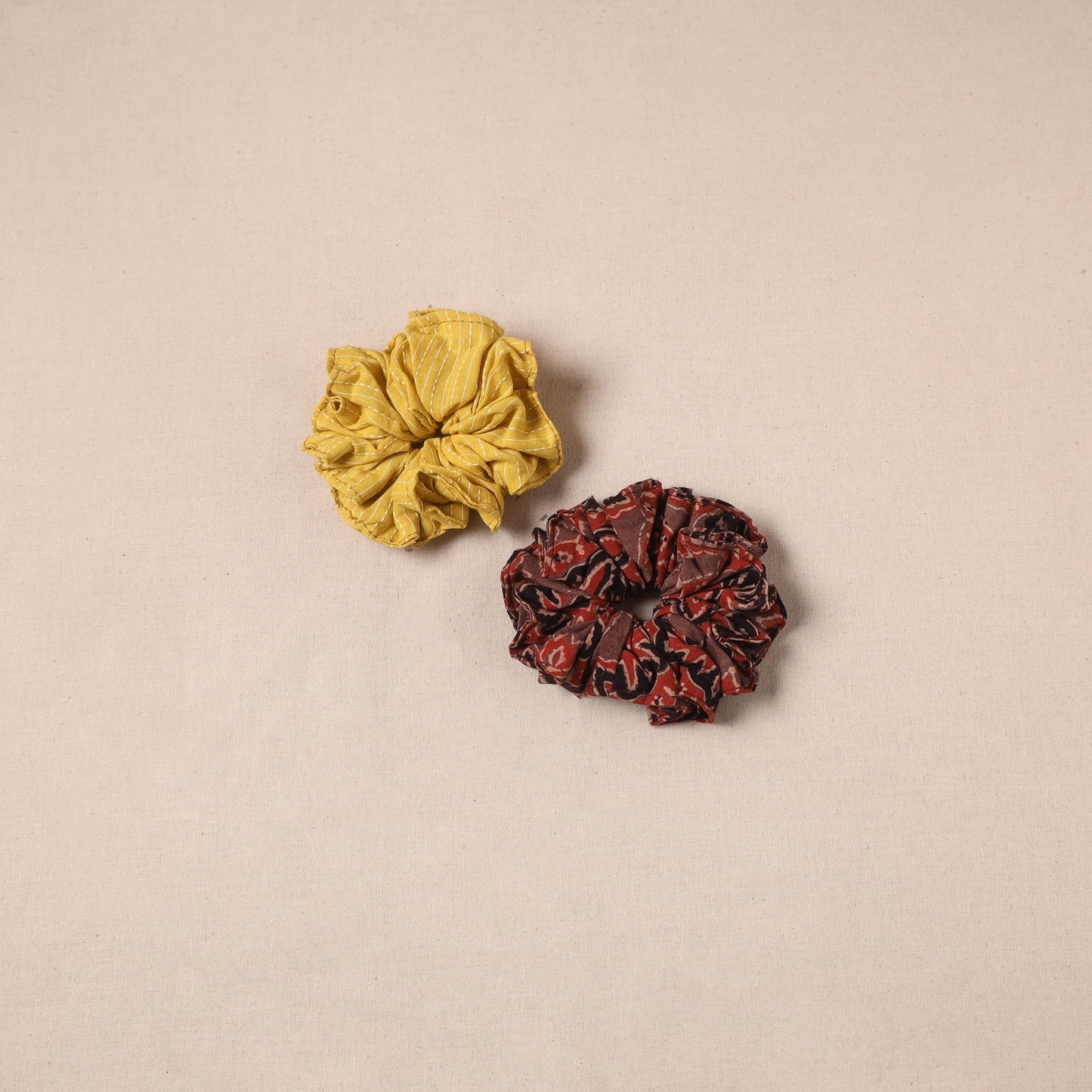 Handmade rubber band/scrunchies (set of 2) 27 - handcrafted