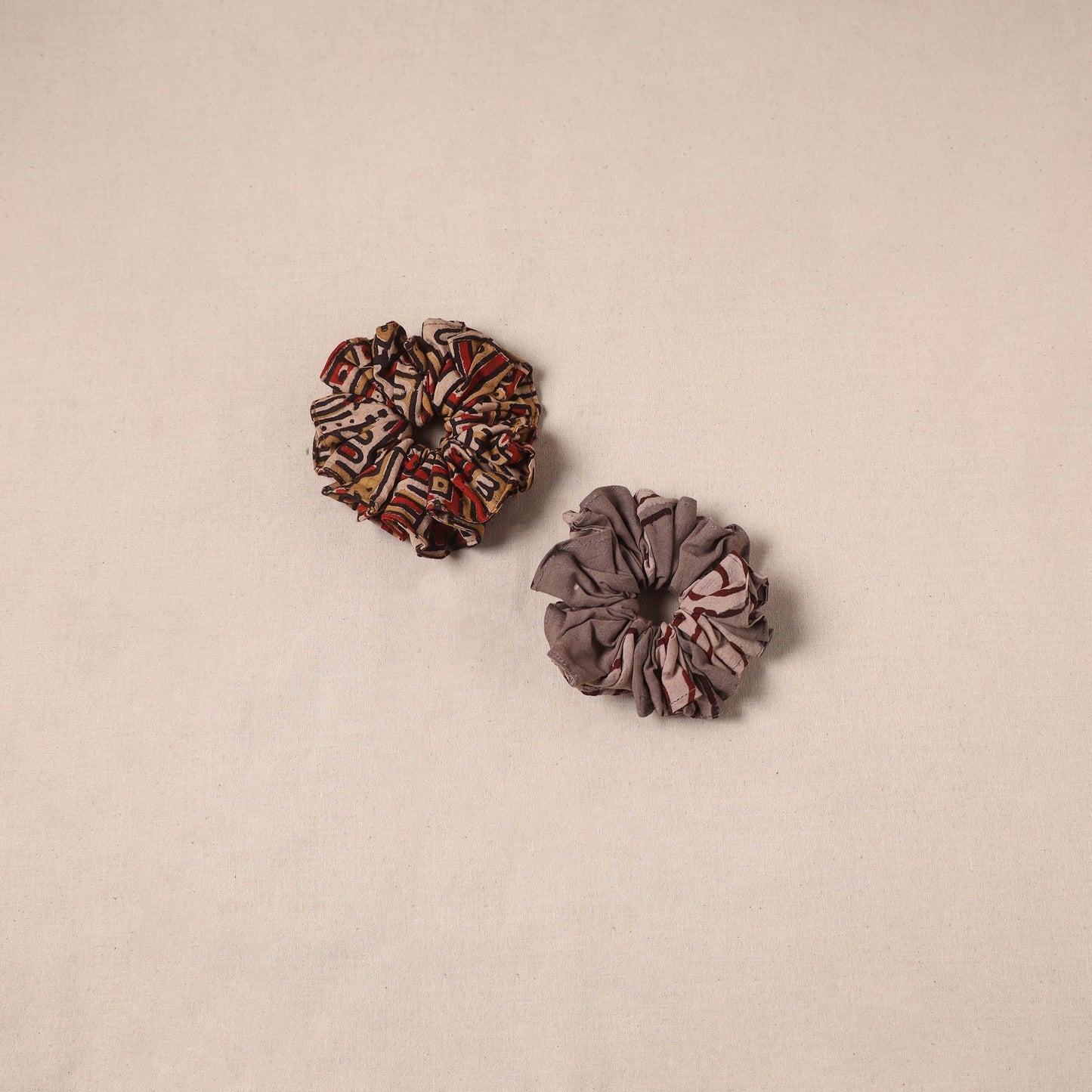 Handmade rubber band/scrunchies (set of 2) 32 - handcrafted