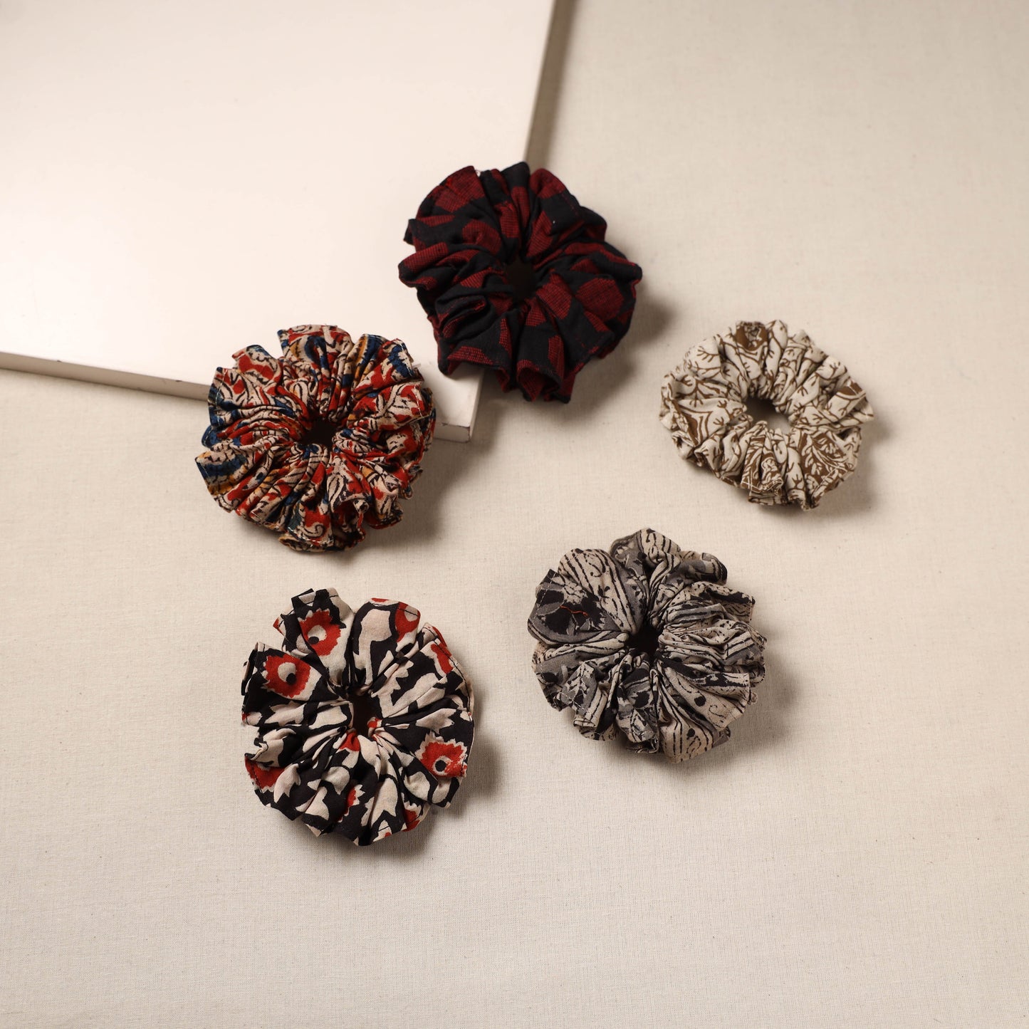 Multicolor - handmade rubber band/scrunchies (set of 5) 18