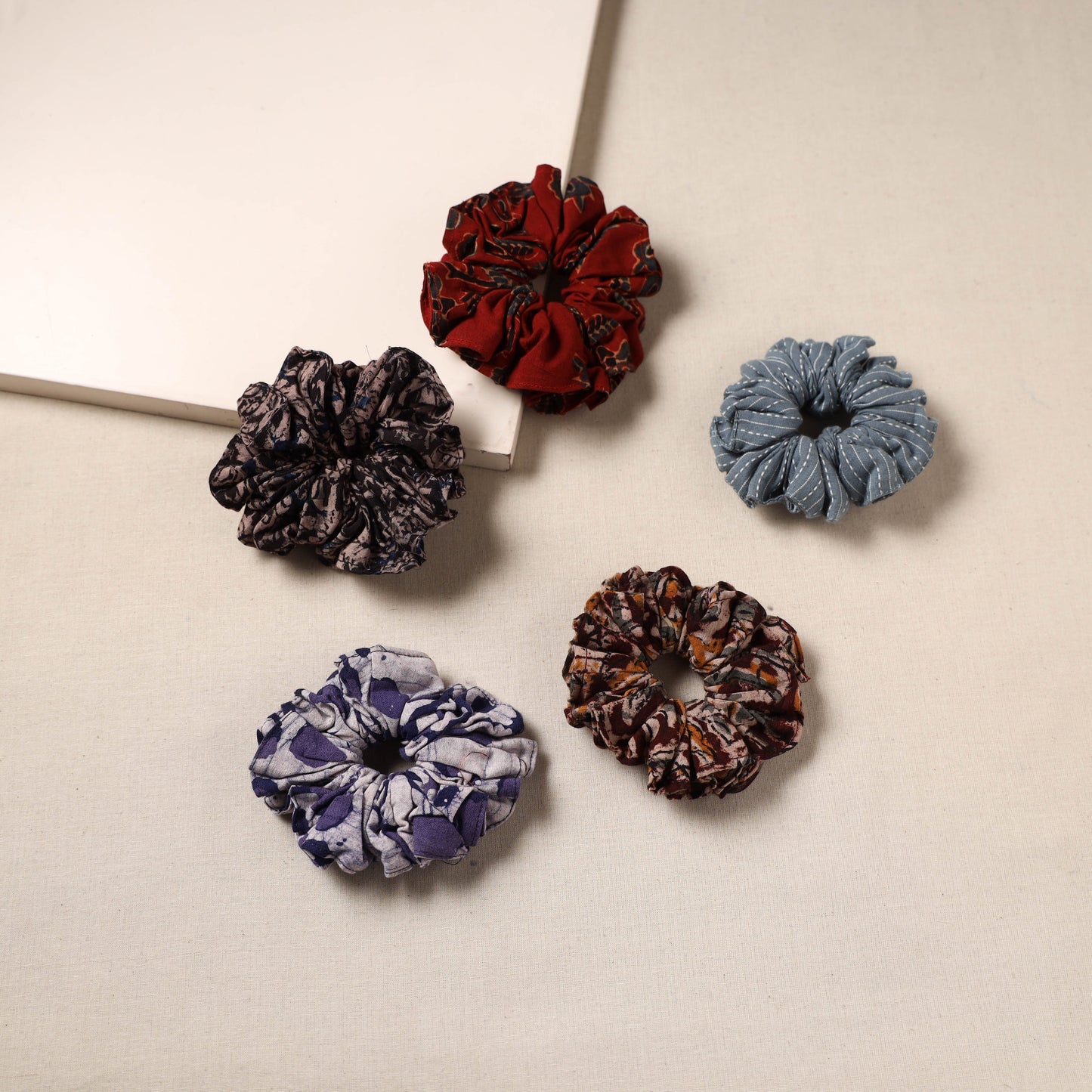 Multicolor - handmade rubber band/scrunchies (set of 5) 23