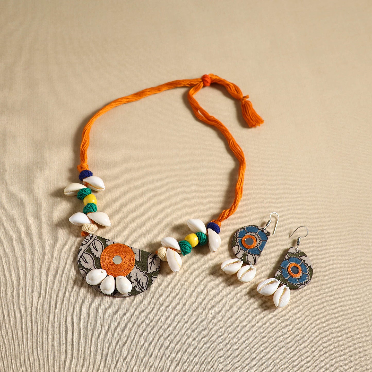 Handmade Shell Work Fabart Necklace Set 06