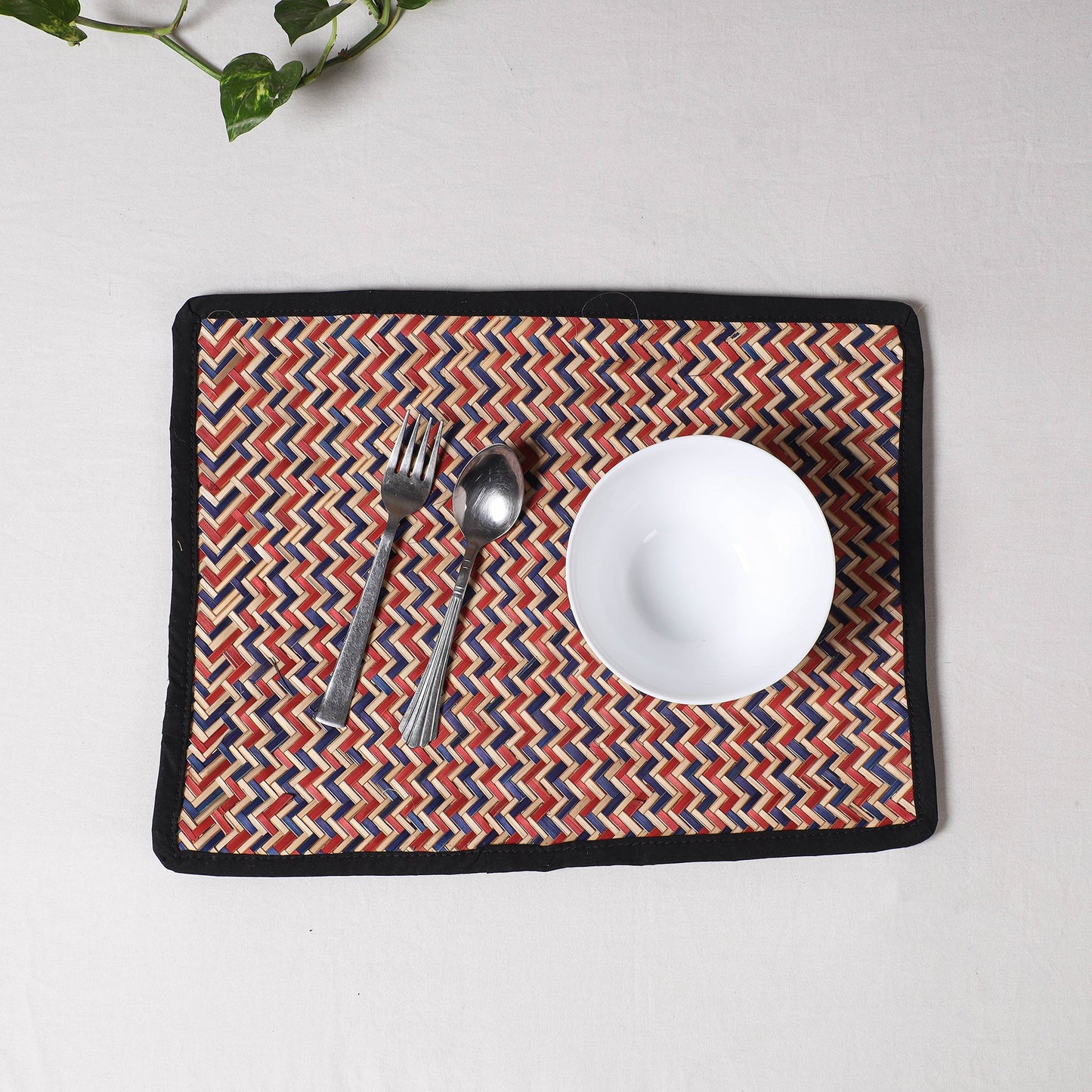 Multicolor Handmade Water Hyacinth Table Mat from Assam