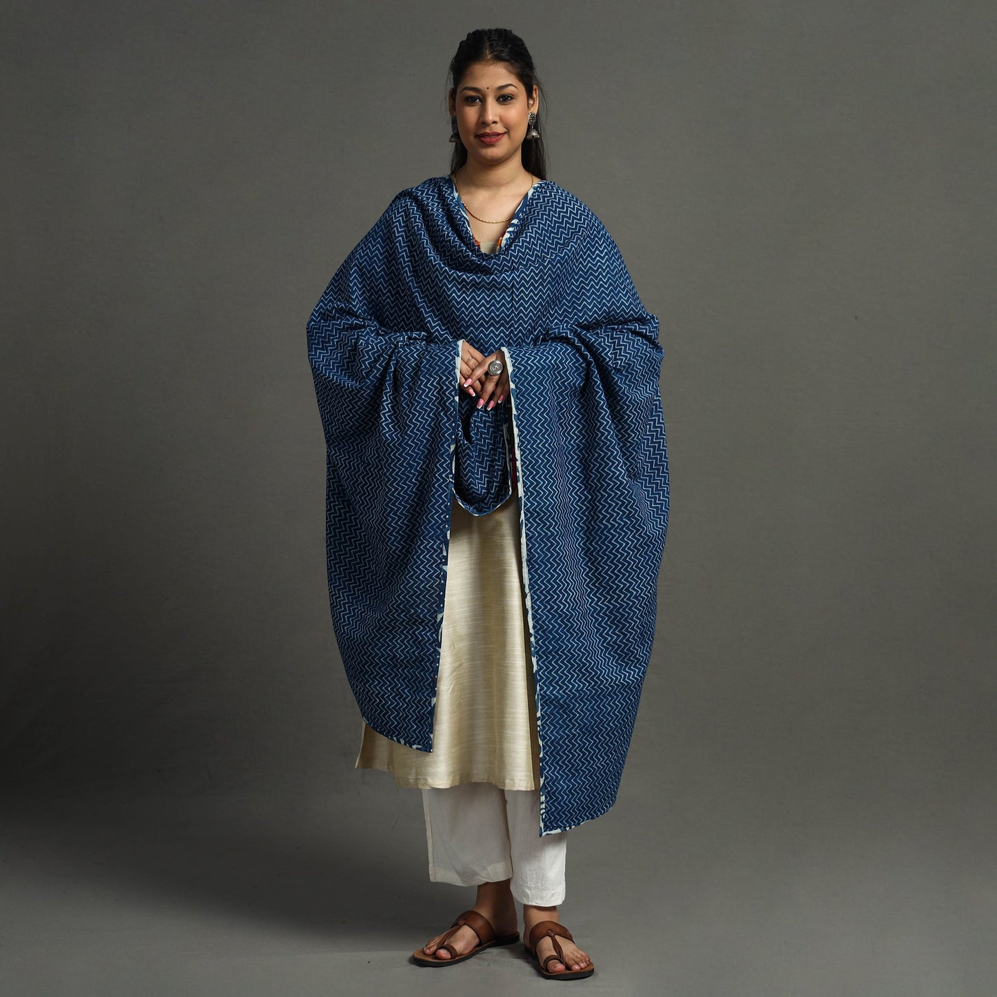 Indigo Reversible Patchwork Cotton Dupatta 11 Online at iTokri.com