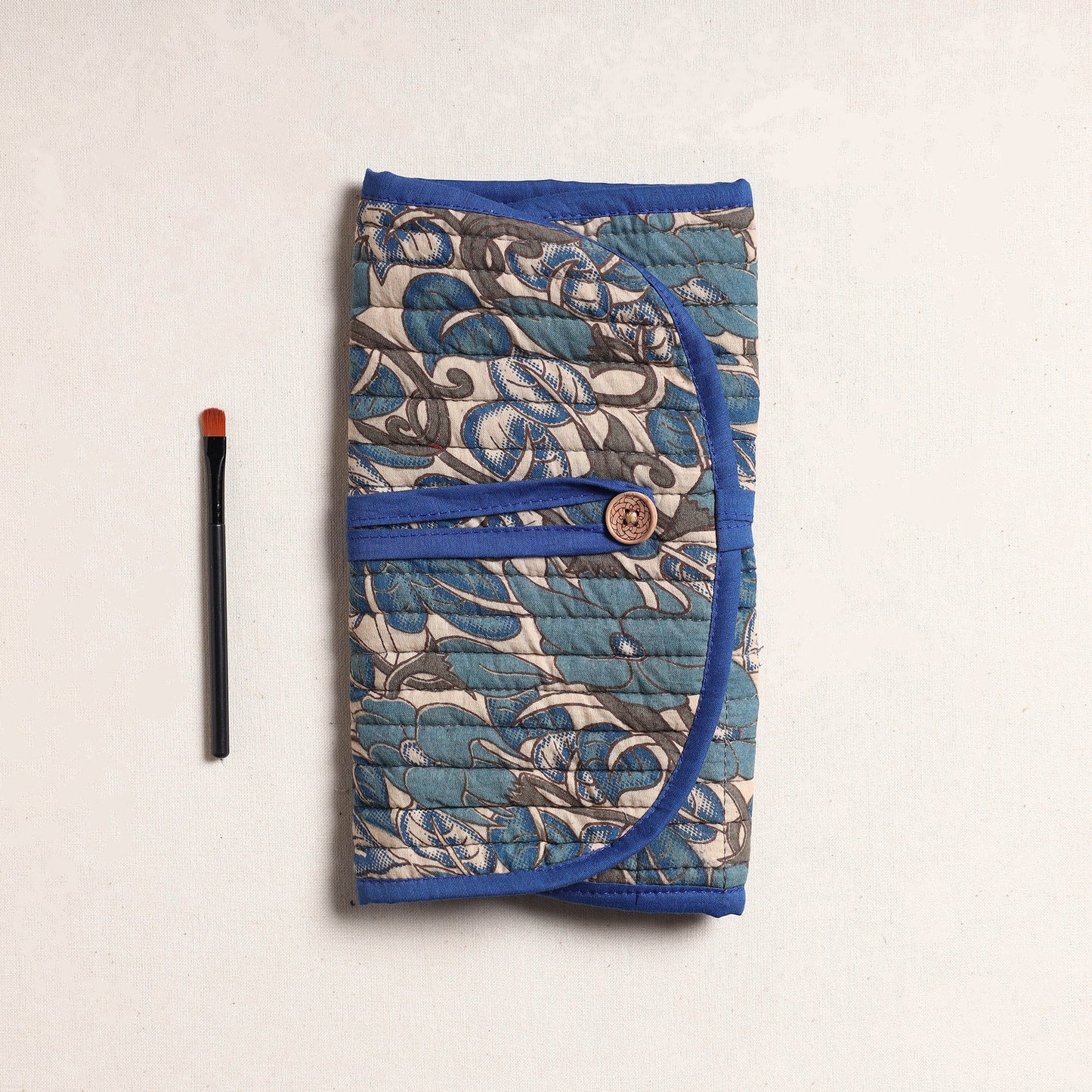 Kalamkari Fabric Multipurpose Segmented Make-up Brush Wrap Pouch/Case