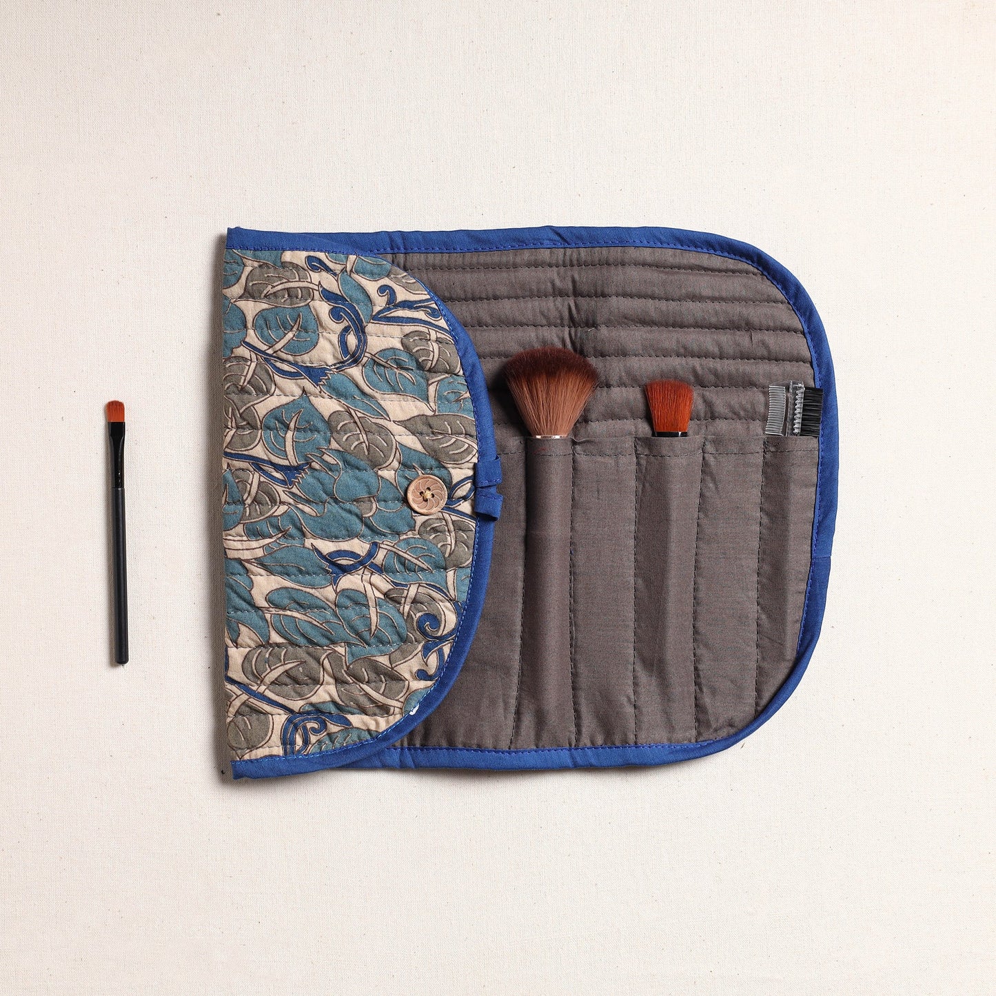 Kalamkari Fabric Multipurpose Segmented Make-up Brush Wrap Pouch/Case