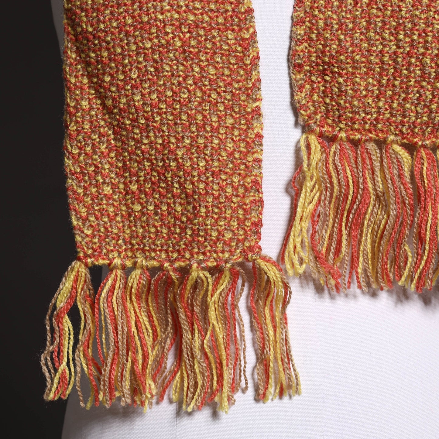 Kumaun Hand Knitted Woolen Muffler (50 in)