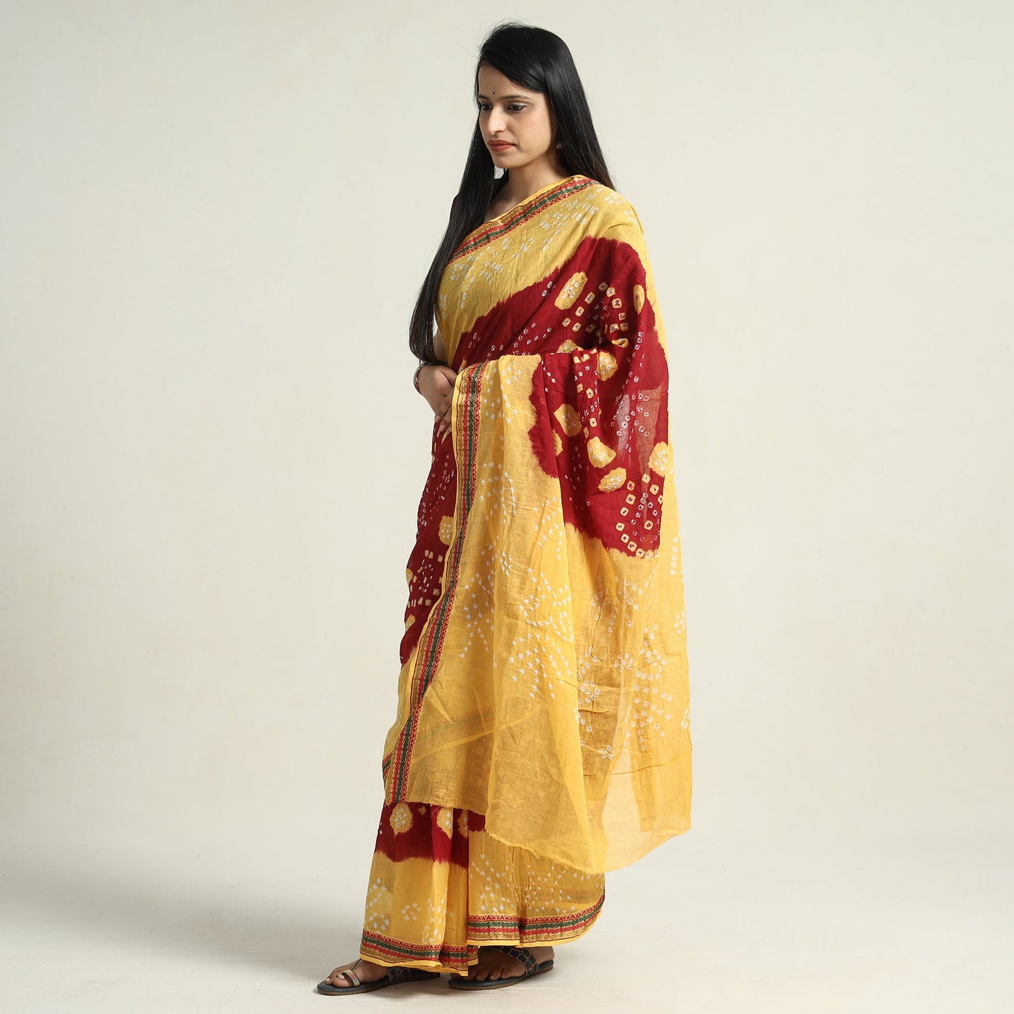 Red Kutch Bandhani Tie-Dye Cotton Saree with Blouse Piece