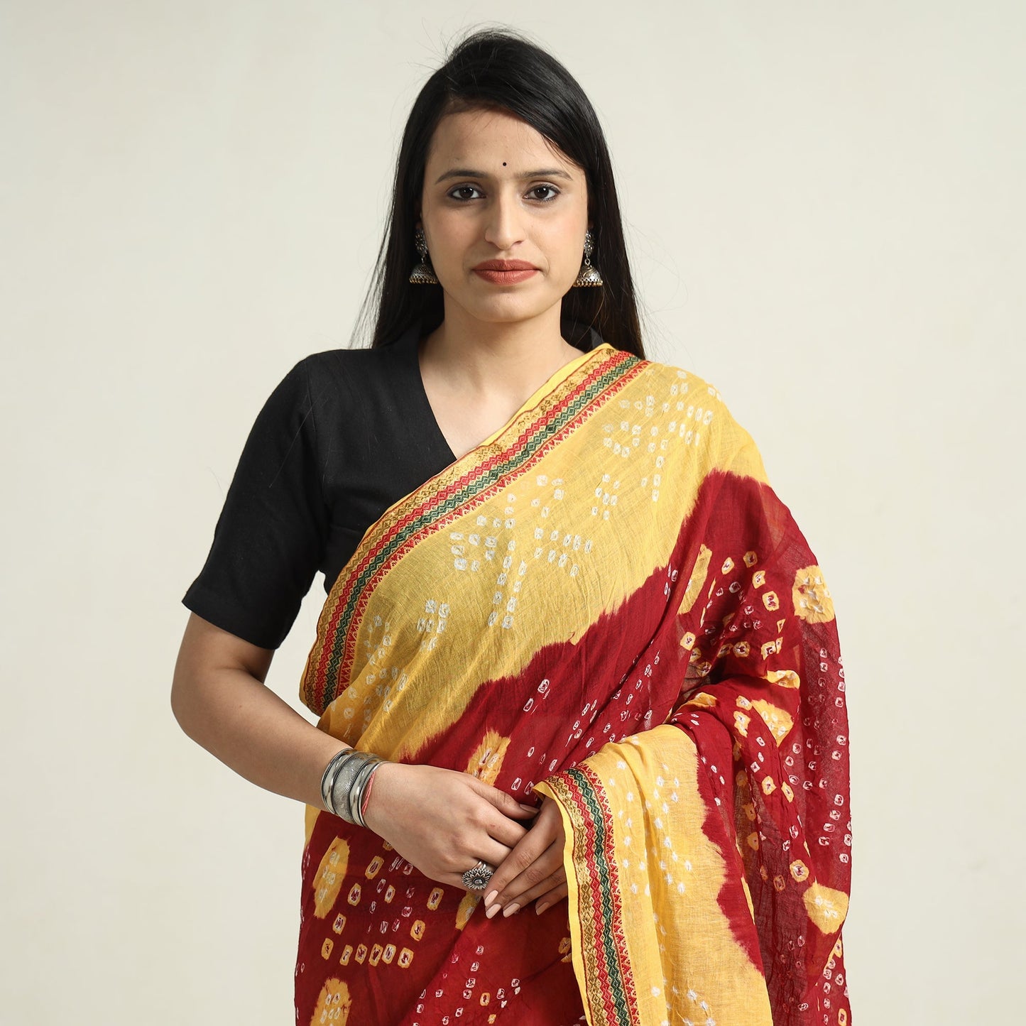 Red Kutch Bandhani Tie-Dye Cotton Saree with Blouse Piece