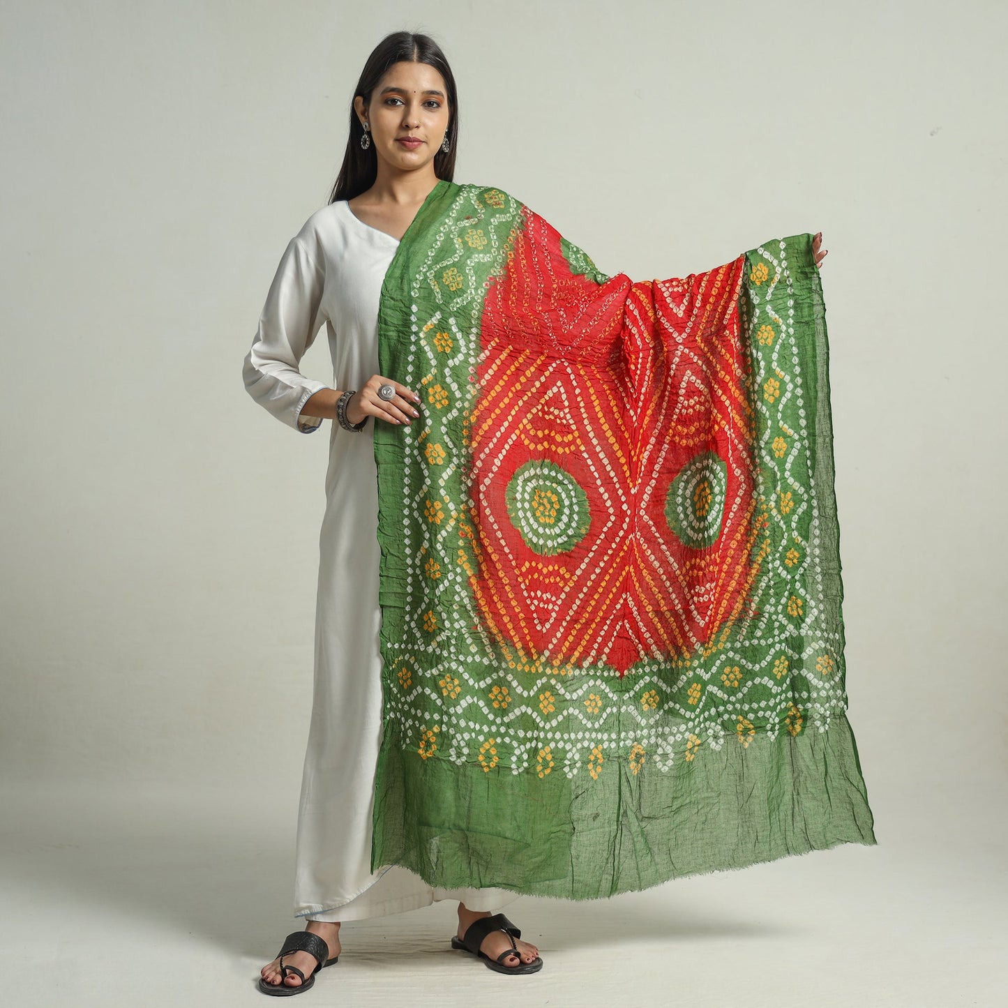 Kutch Bandhani Tie-Dye Mul Cotton Dupatta 51