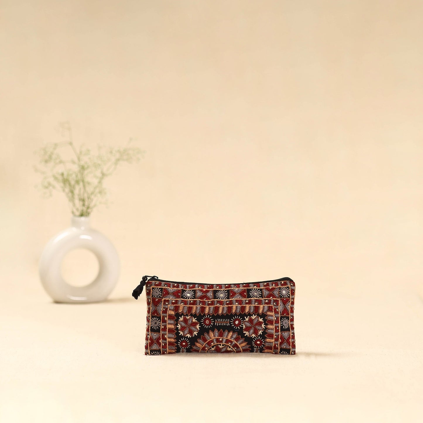 Kutch node bhori hand embroidered clutch purse 30
