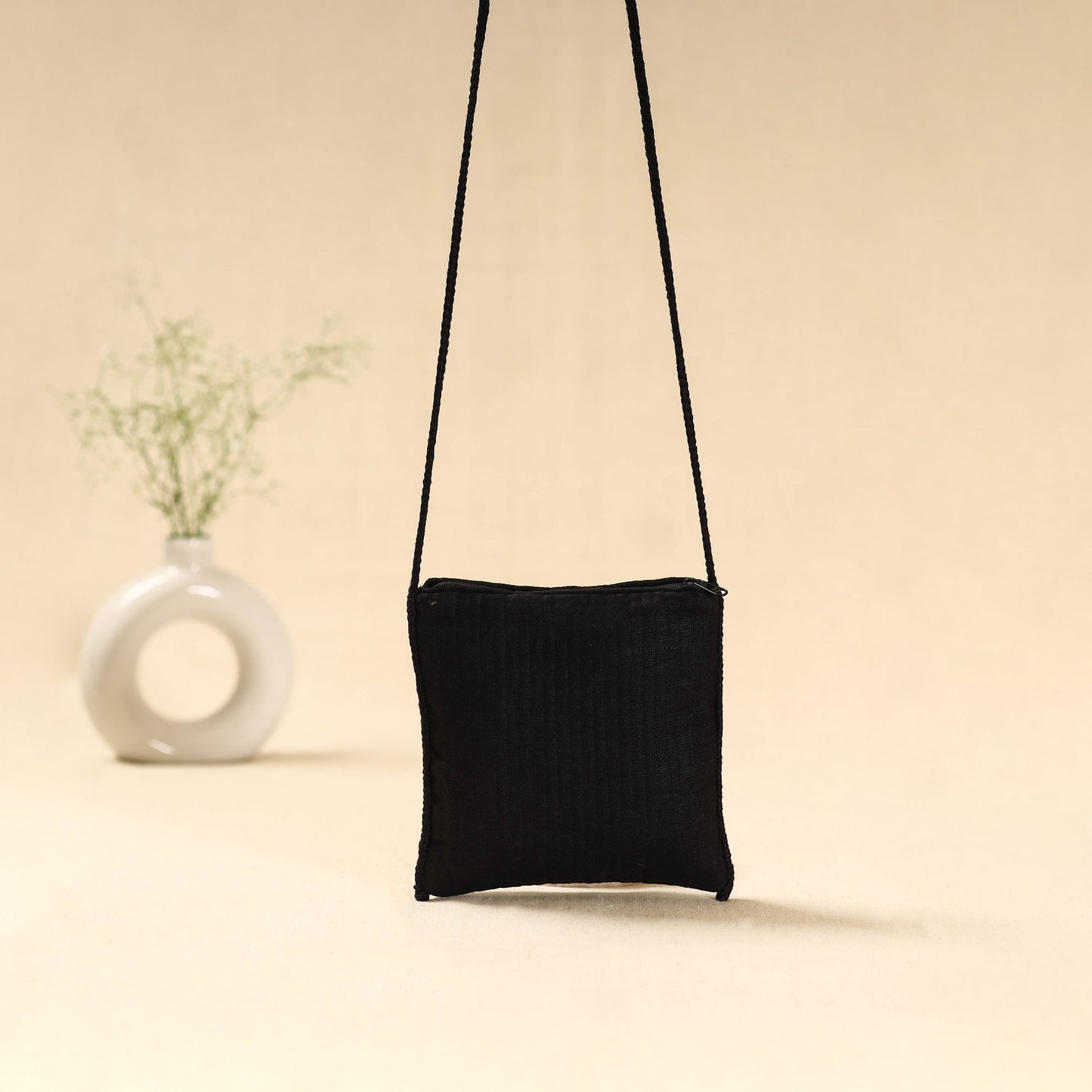 Kutch node fulado hand embroidered sling bag 71
