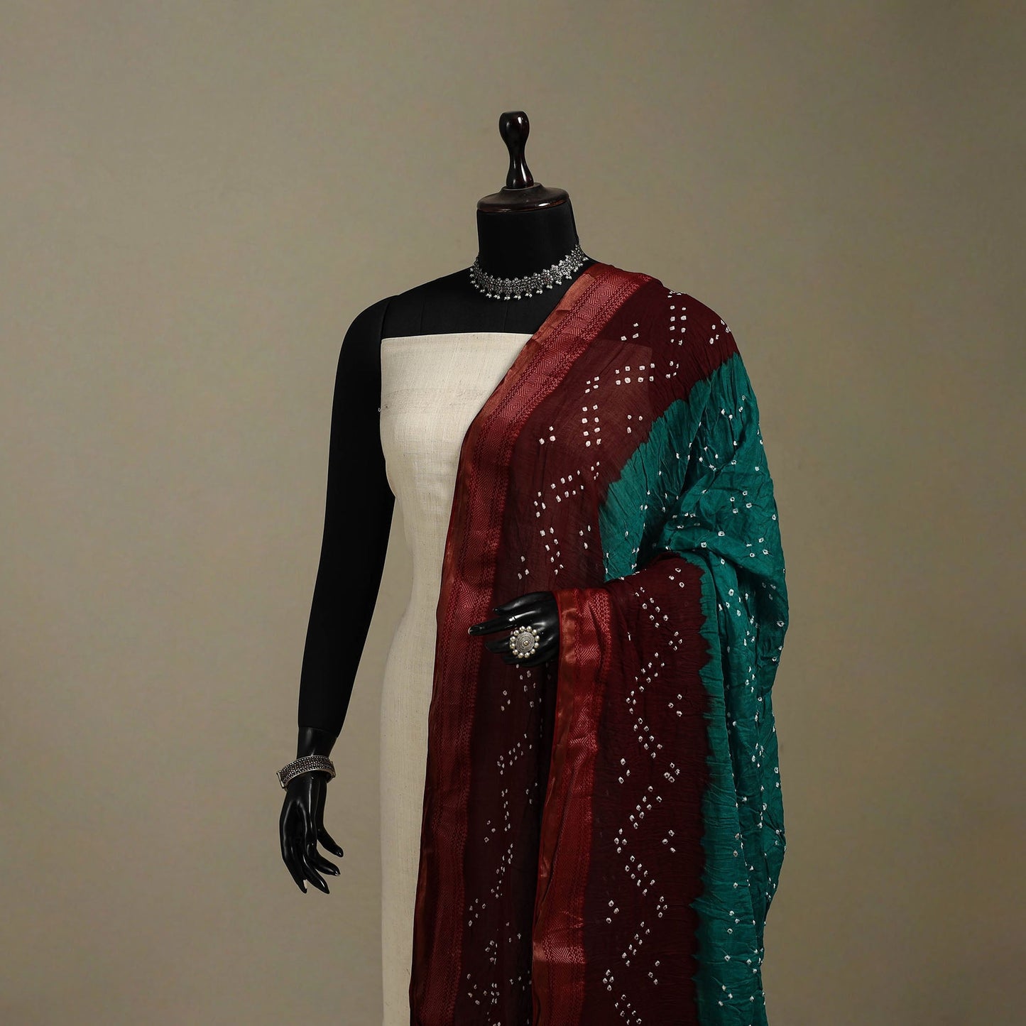 Kutch tie-dye cotton bandhani dupatta 22 - handcrafted