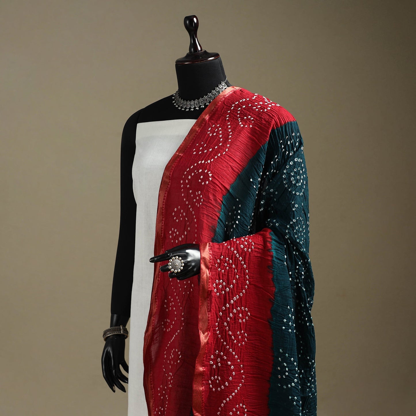 Kutch tie-dye cotton bandhani dupatta with border 61