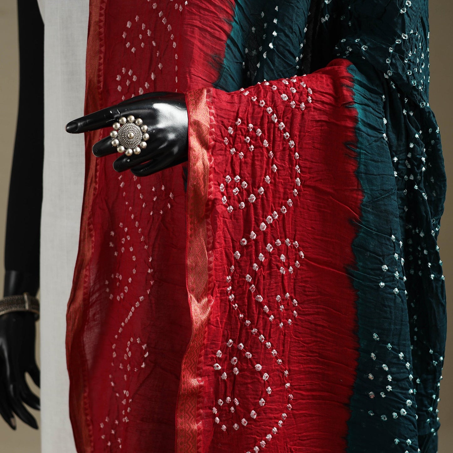 Kutch tie-dye cotton bandhani dupatta with border 61
