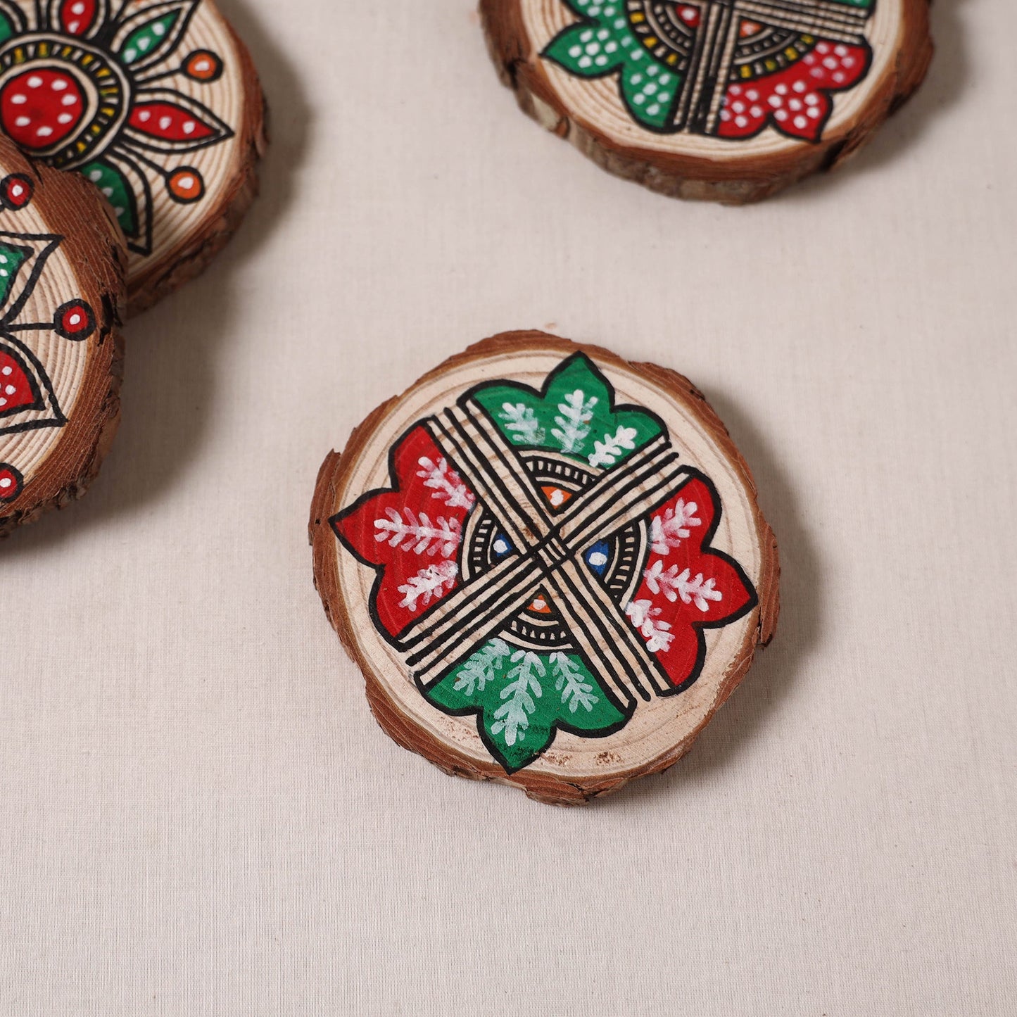 Madhubani handpainted pine wood coaster (set of 4) 10