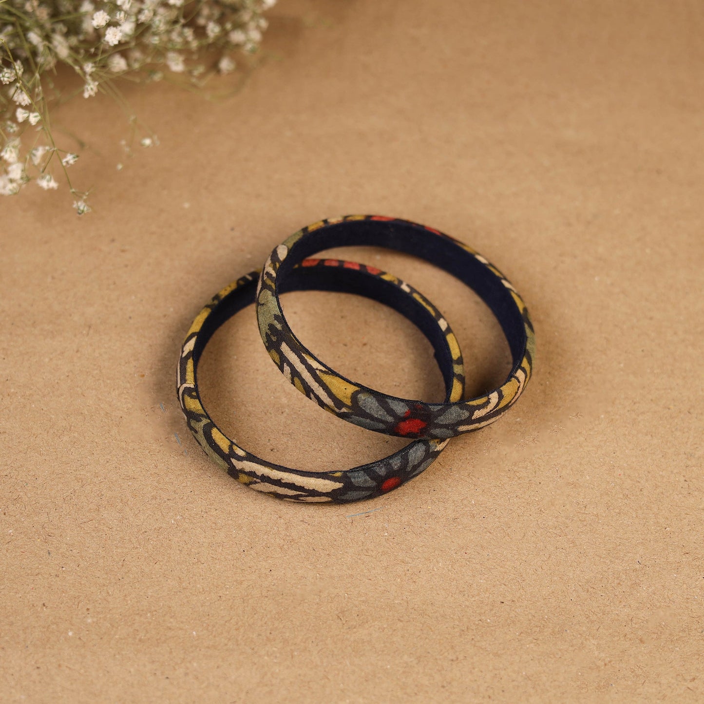 Natural dyed handpainted kalamkari bangle so2 (size - 2-8)