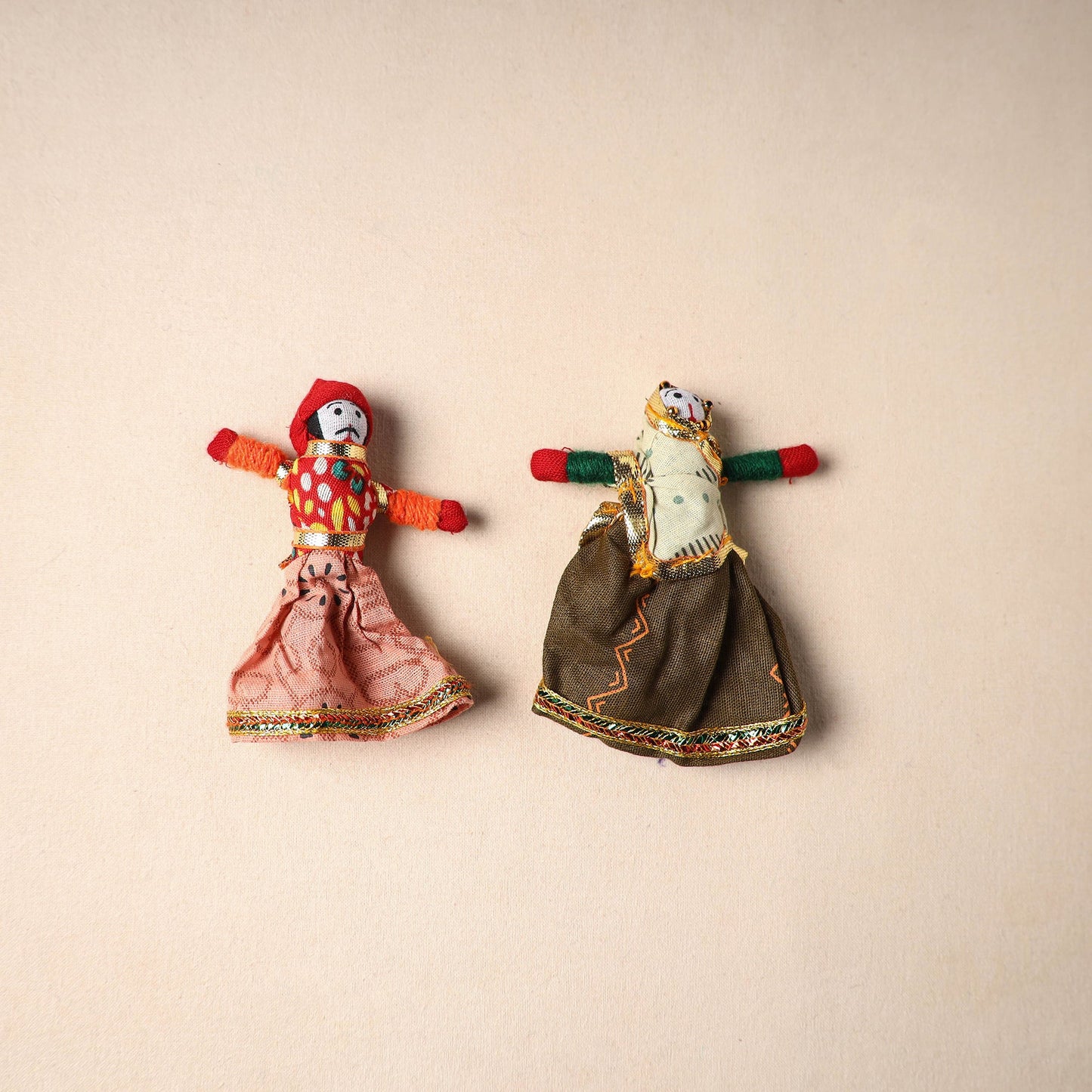 Multicolor - rajasthani puppet couple handmade magnet (set