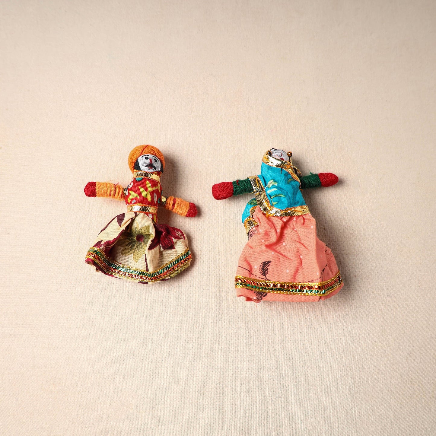 Multicolor - rajasthani puppet couple handmade magnet (set