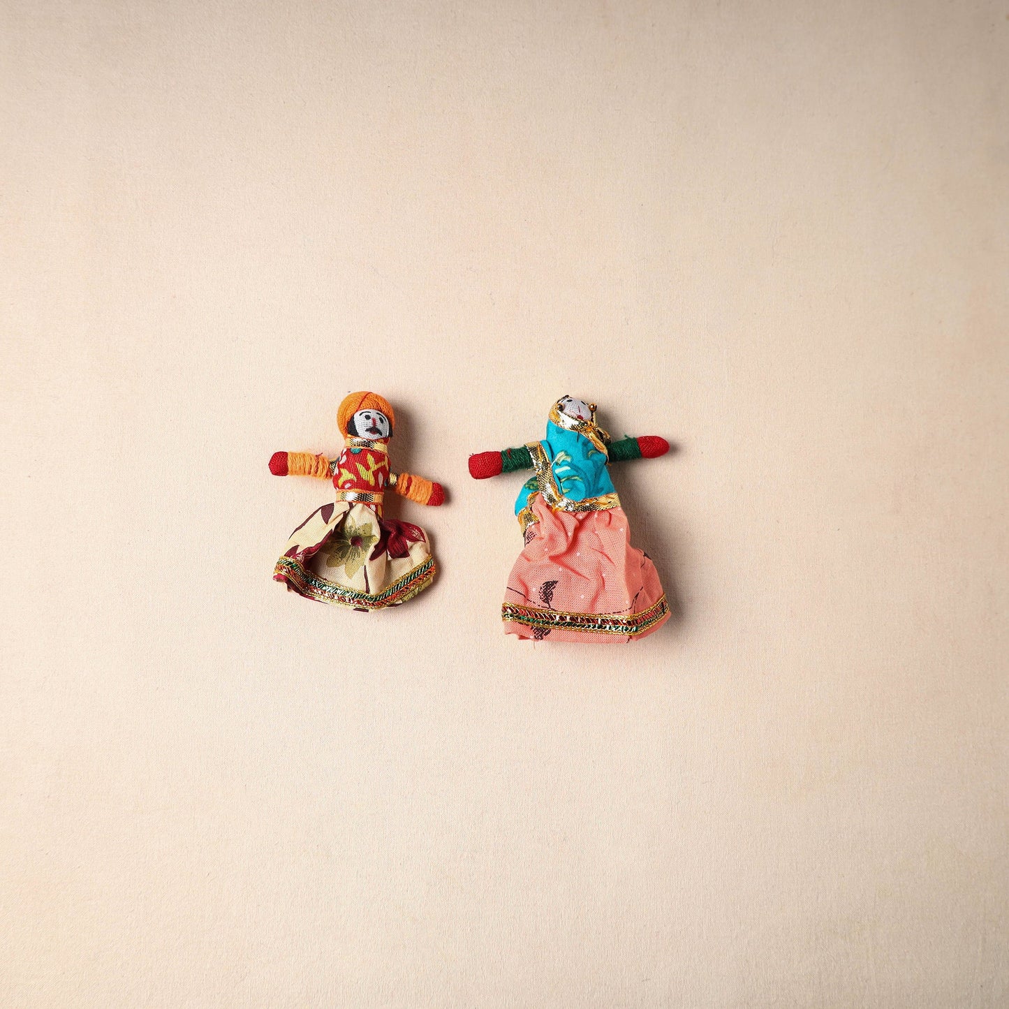 Multicolor - rajasthani puppet couple handmade magnet (set