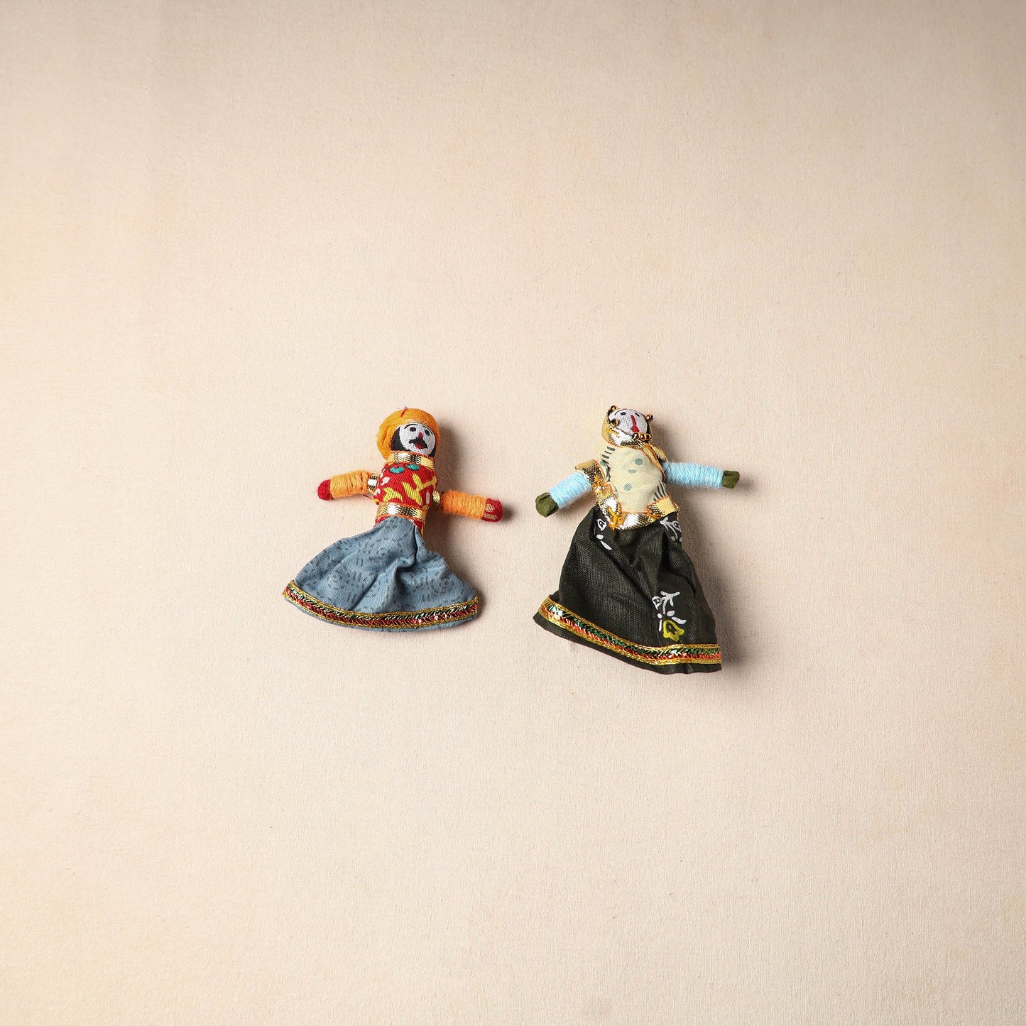 Multicolor - rajasthani puppet couple handmade magnet (set