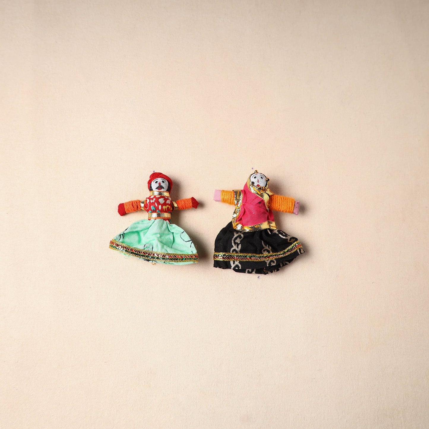 Multicolor - rajasthani puppet couple handmade magnet (set