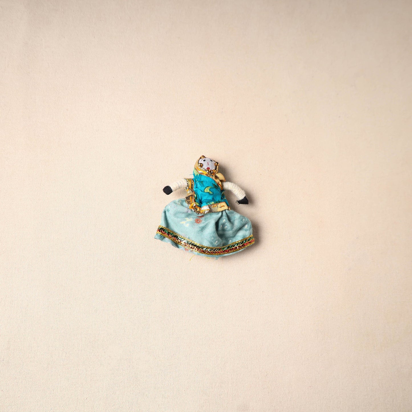 Multicolor - rajasthani puppet couple handmade magnet (set