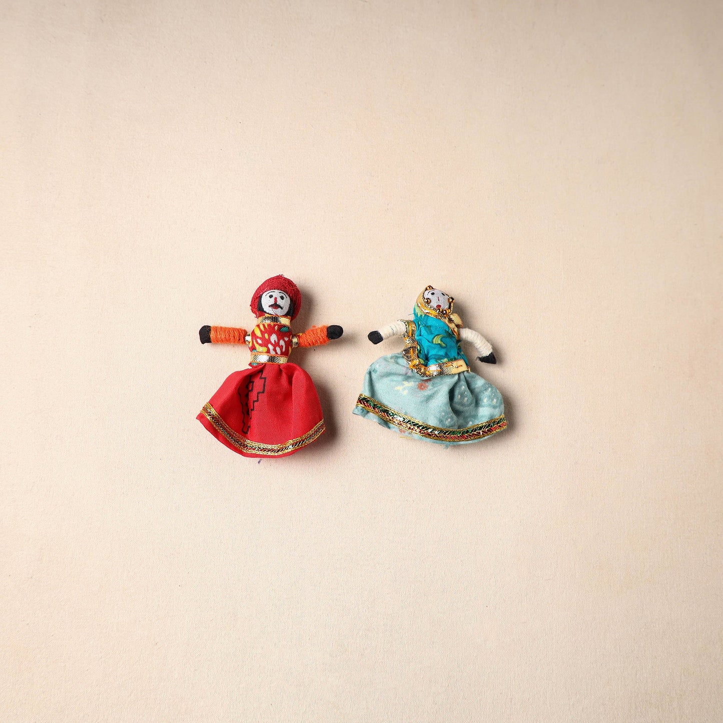 Multicolor - rajasthani puppet couple handmade magnet (set