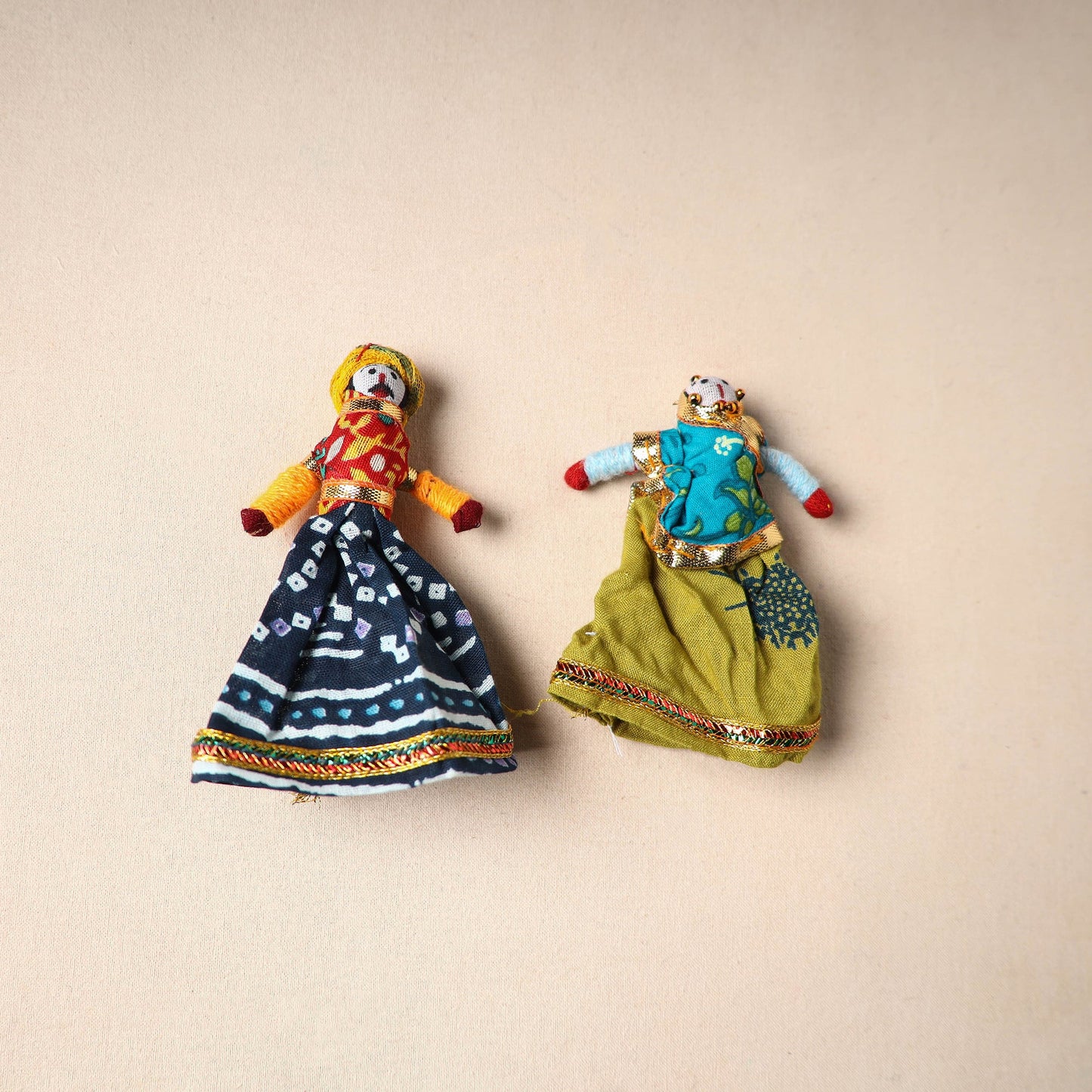 Multicolor - rajasthani puppet couple handmade magnet (set