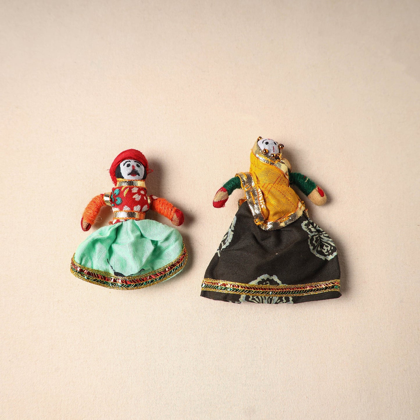Multicolor - rajasthani puppet couple handmade magnet (set
