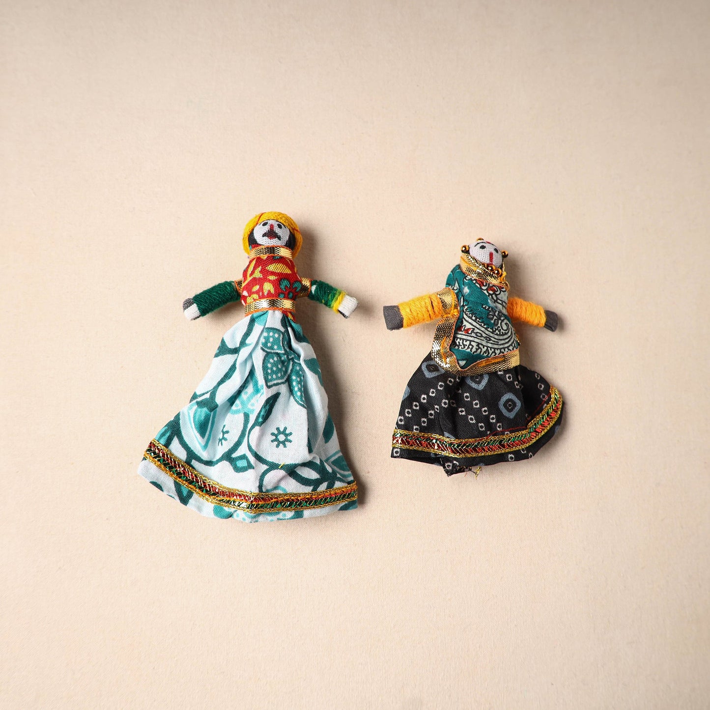Multicolor - rajasthani puppet couple handmade magnet (set