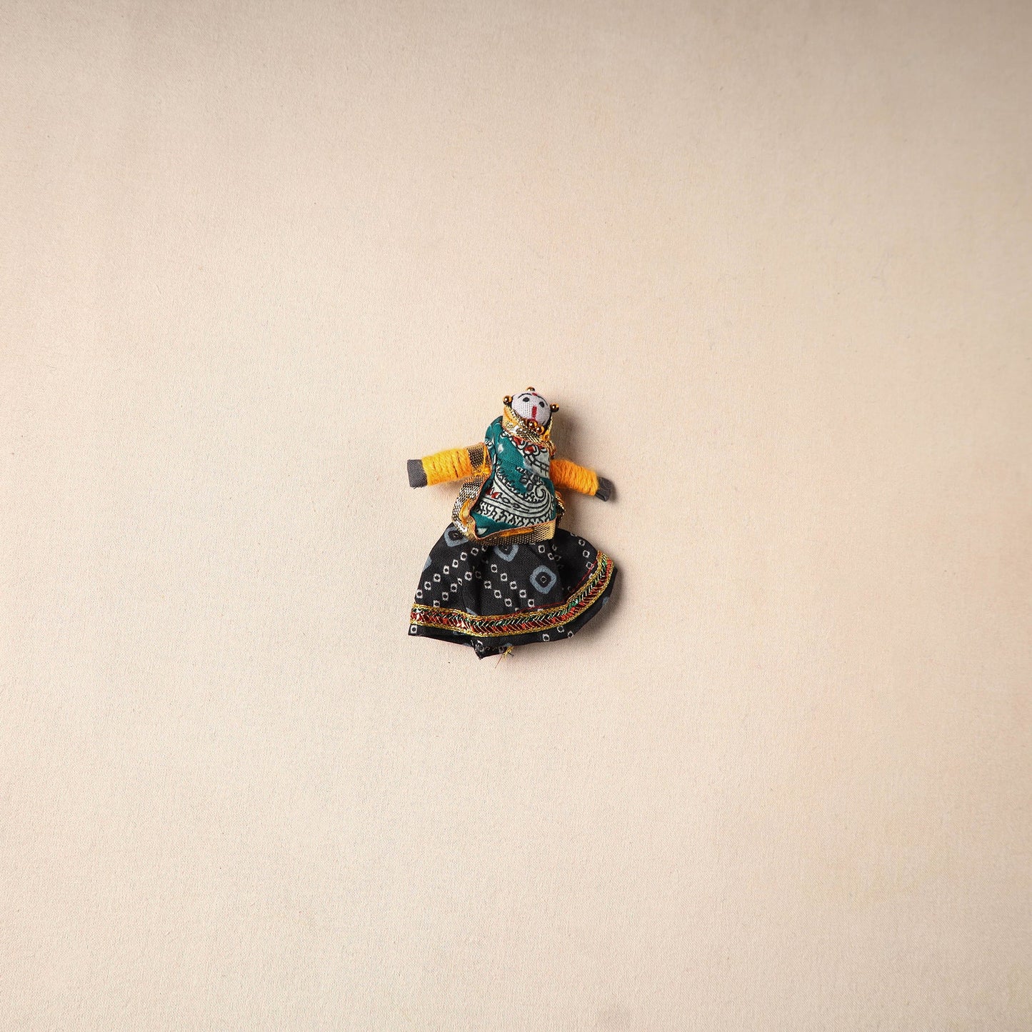 Multicolor - rajasthani puppet couple handmade magnet (set