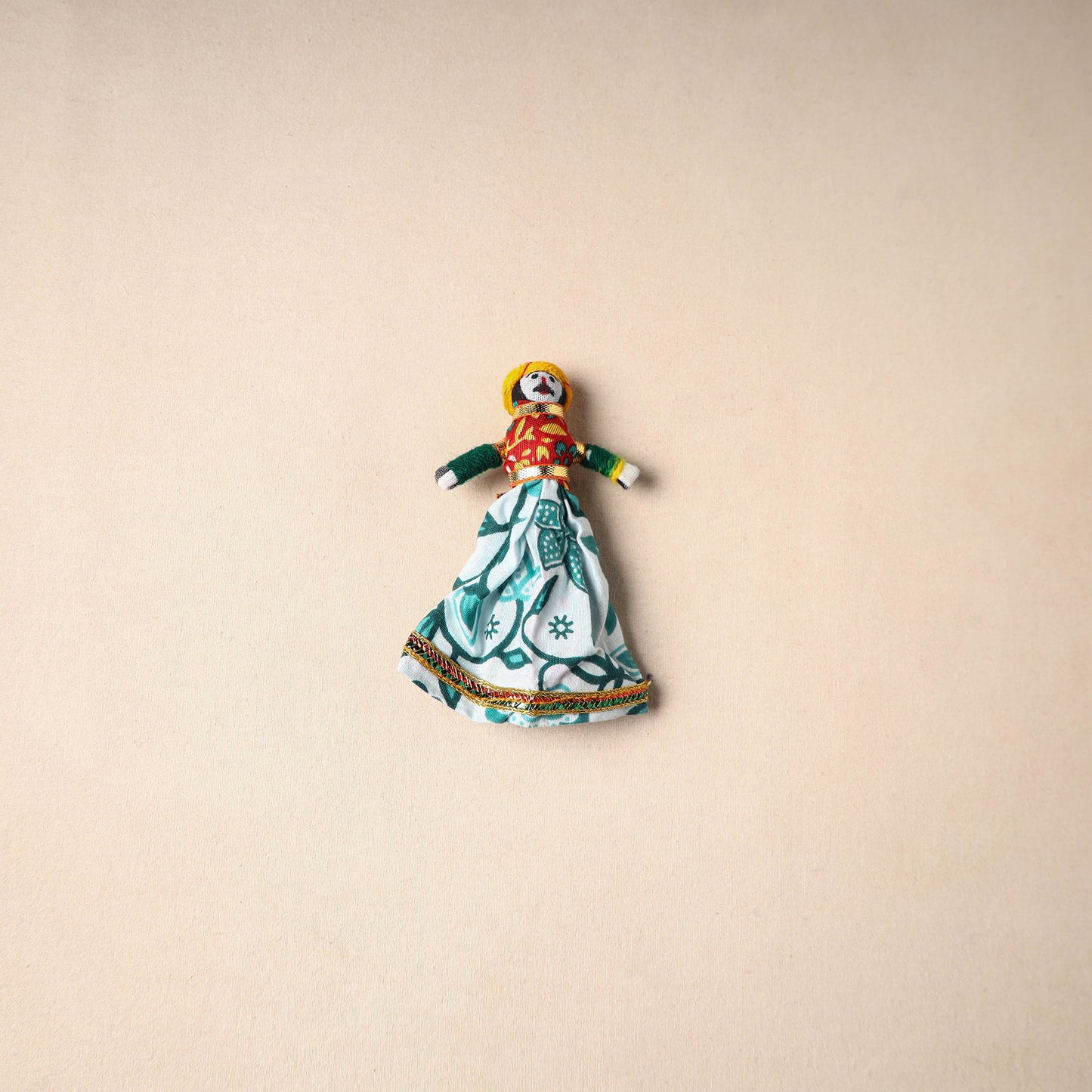 Multicolor - rajasthani puppet couple handmade magnet (set