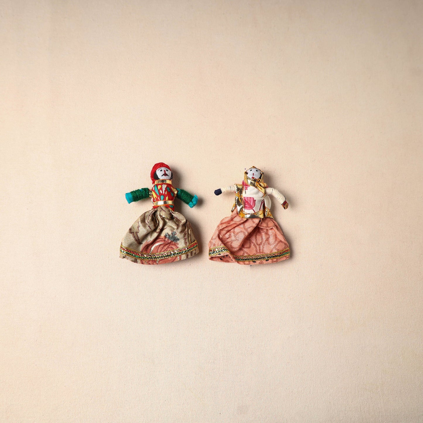 Multicolor - rajasthani puppet couple handmade magnet (set