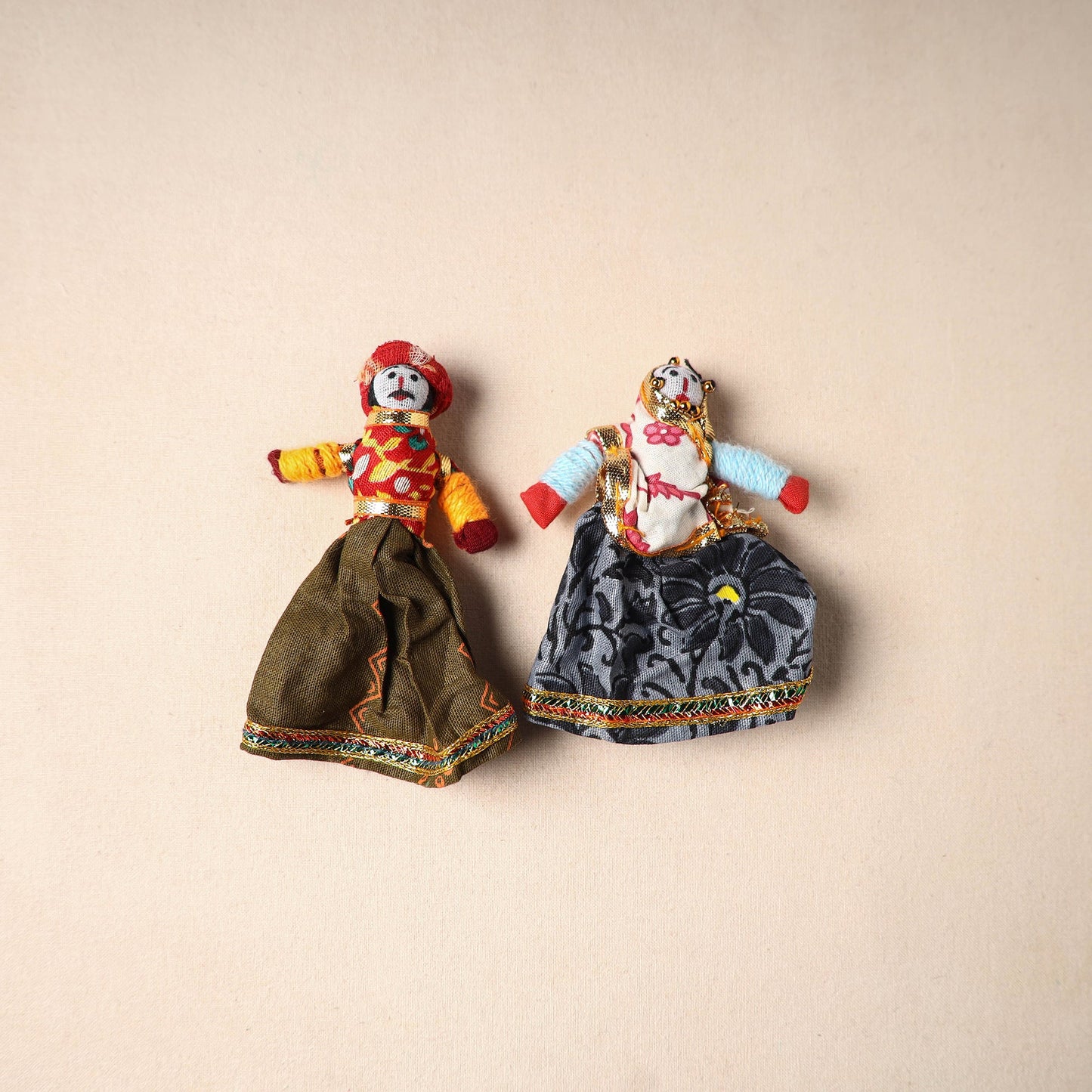 Multicolor - rajasthani puppet couple handmade magnet (set