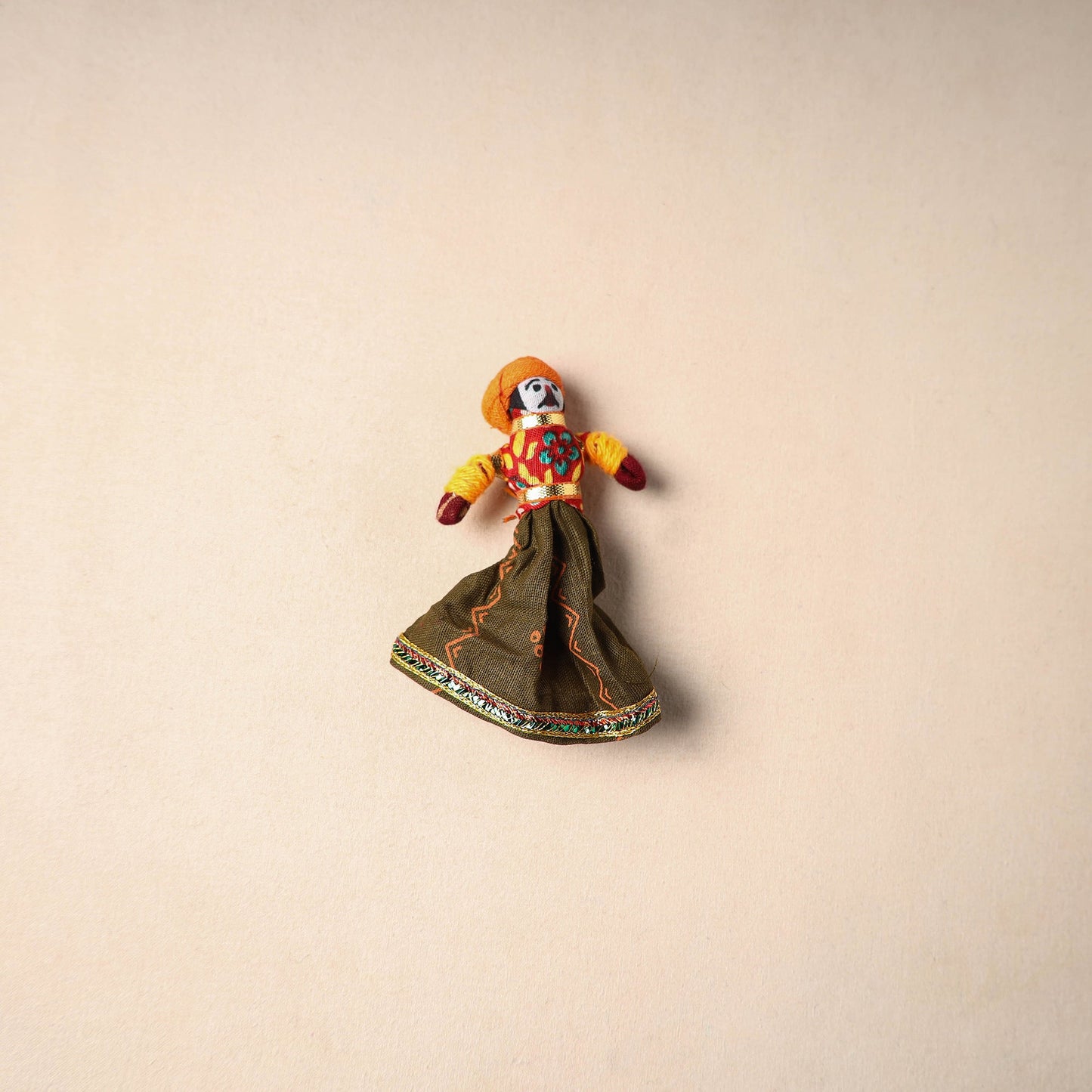 Multicolor - rajasthani puppet couple handmade magnet (set