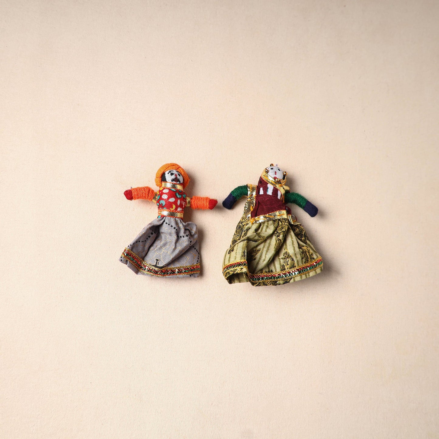 Multicolor - rajasthani puppet couple handmade magnet (set