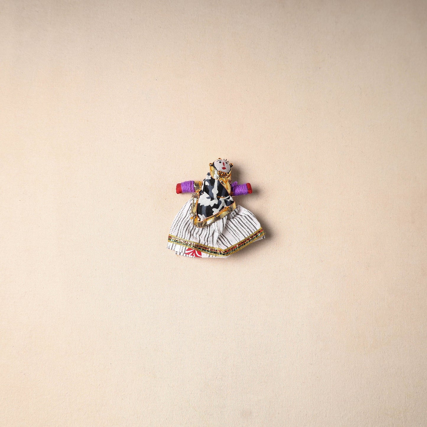 Multicolor - rajasthani puppet couple handmade magnet (set