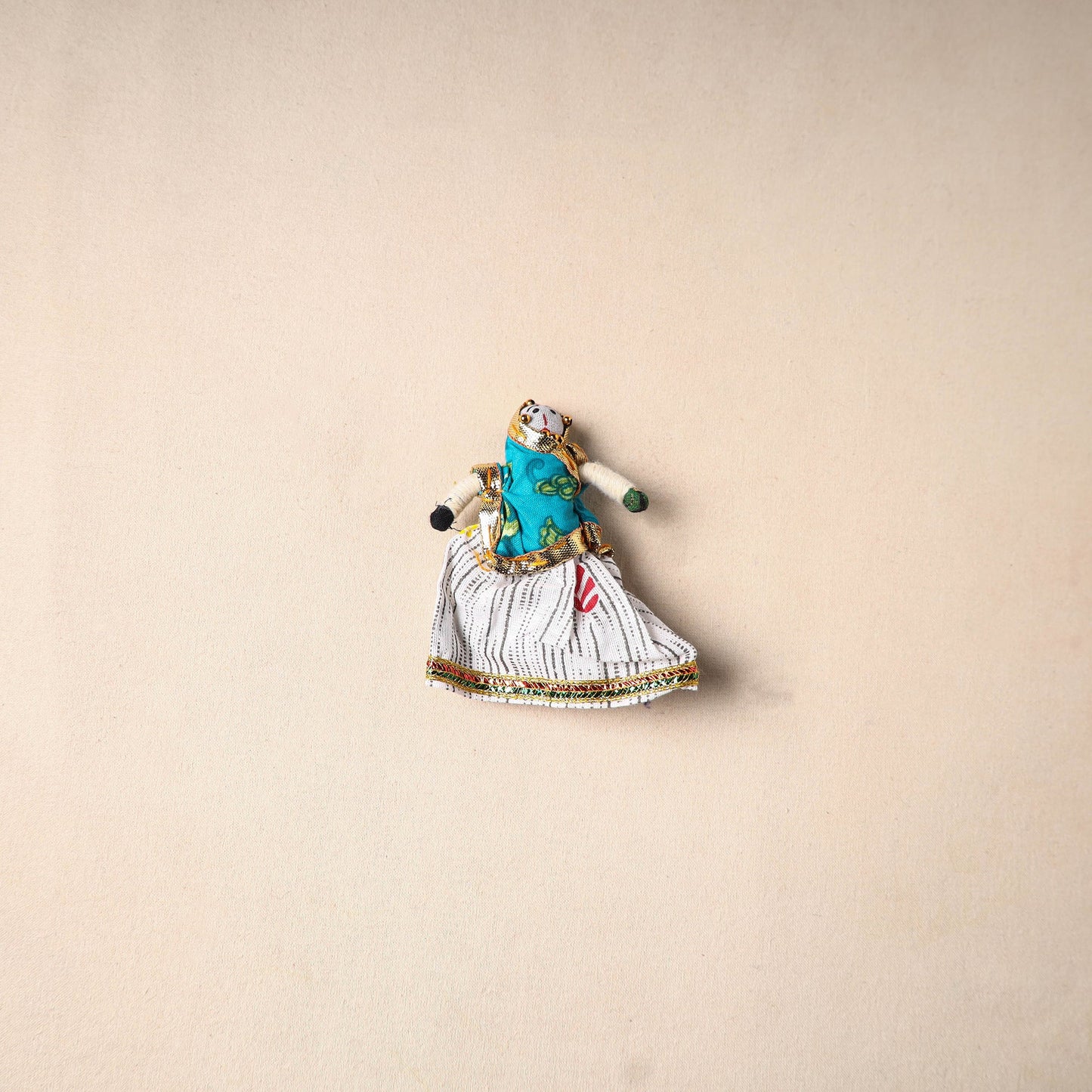 Multicolor - rajasthani puppet couple handmade magnet (set