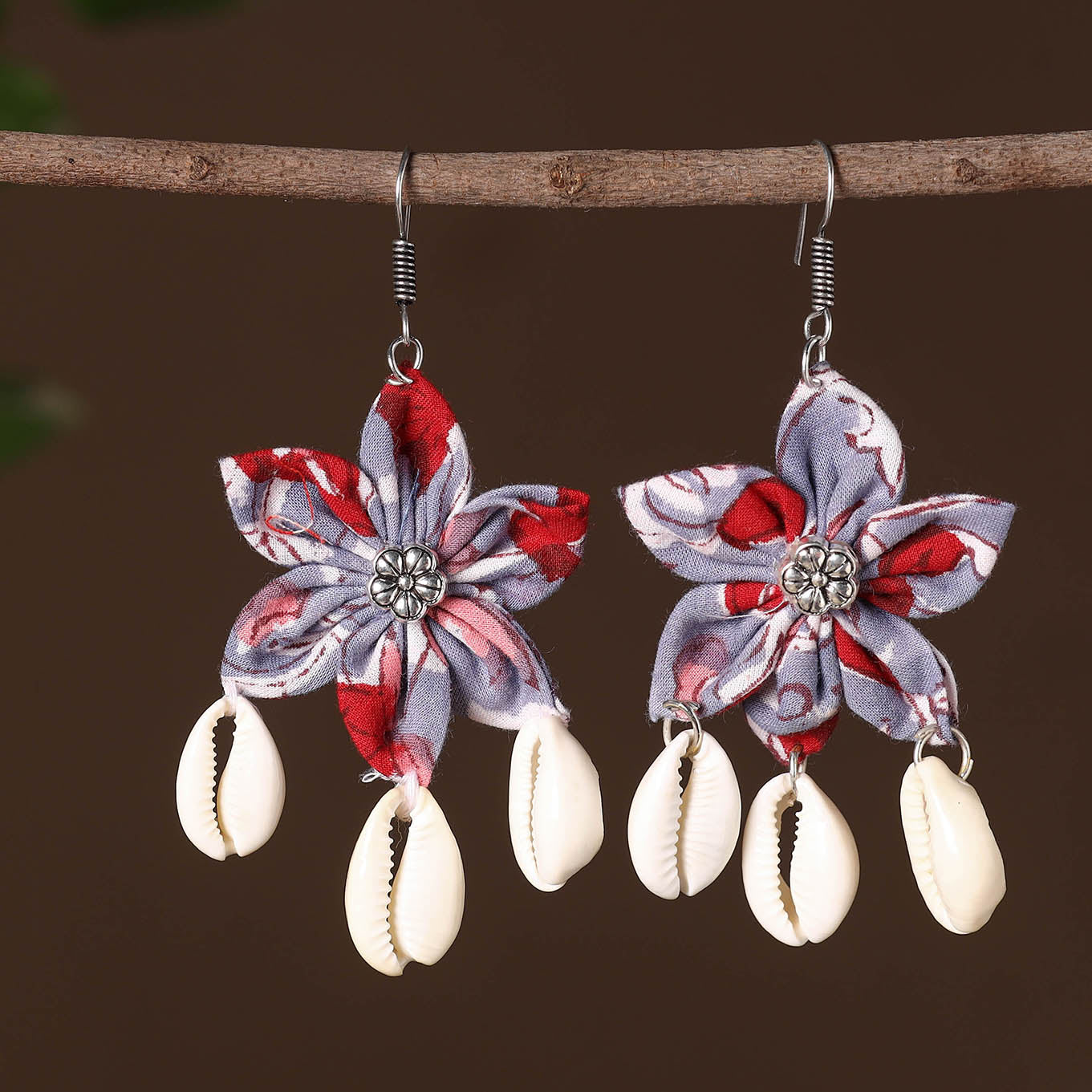 Multicolor - saba fabart phool kali shell earrings