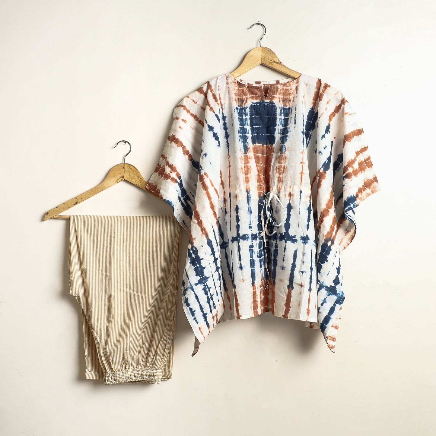 Buy Hand Block Print Kaftan & Pyjama Night Suit Set Online at iTokri.com