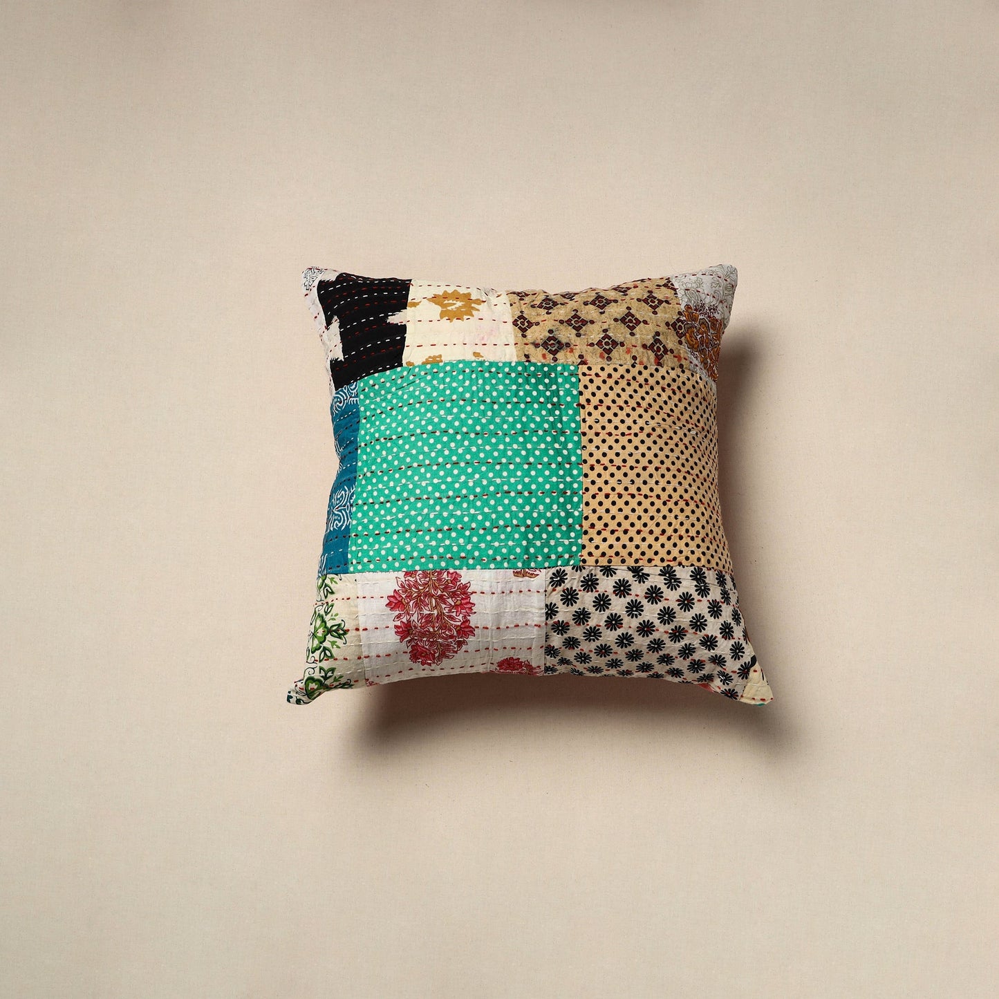 Tagai patchwork cushion cover (16 x 16 in) 34 - handcrafted