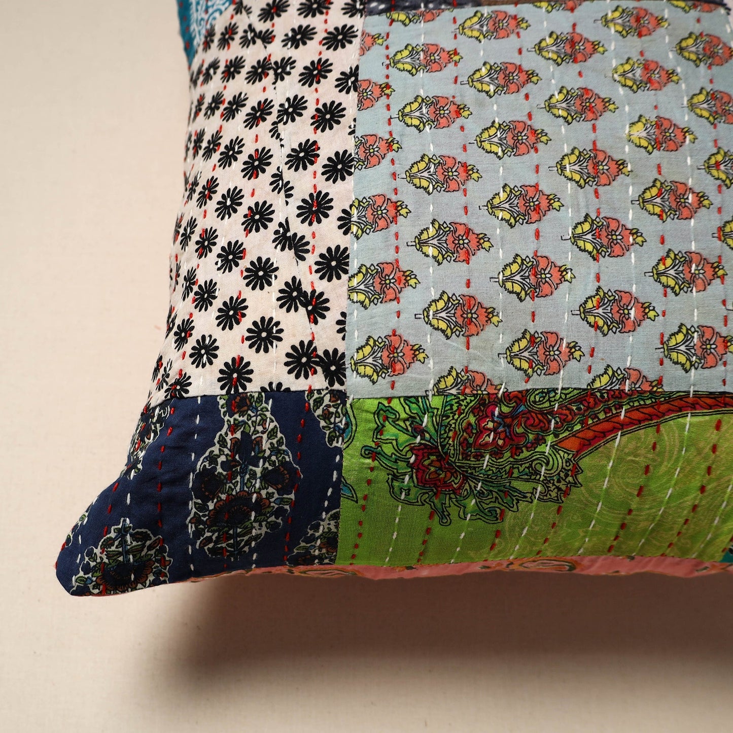 Tagai patchwork cushion cover (16 x 16 in) 42 - handcrafted