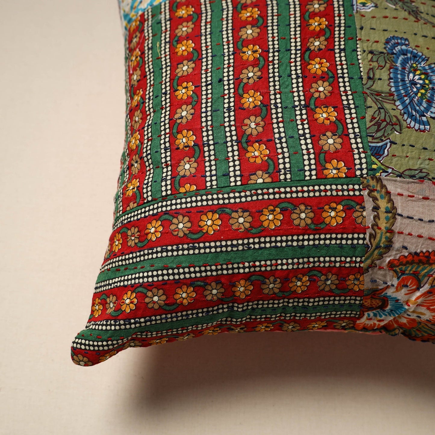 Tagai patchwork cushion cover (16 x 16 in) 51 - handcrafted