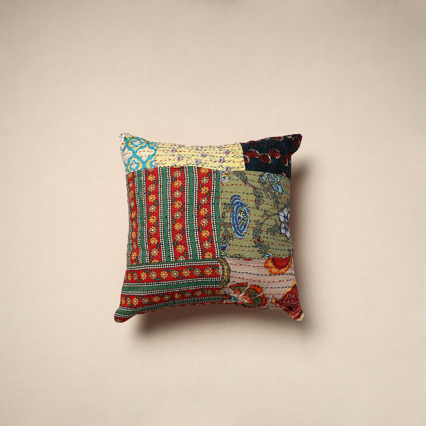 Tagai patchwork cushion cover (16 x 16 in) 51 - handcrafted