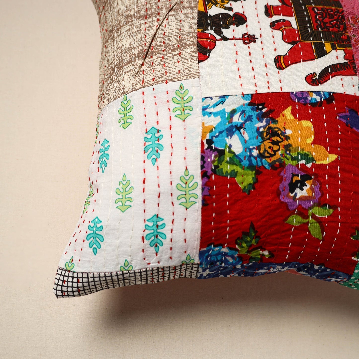Tagai patchwork cushion cover (16 x 16 in) 69 - handcrafted
