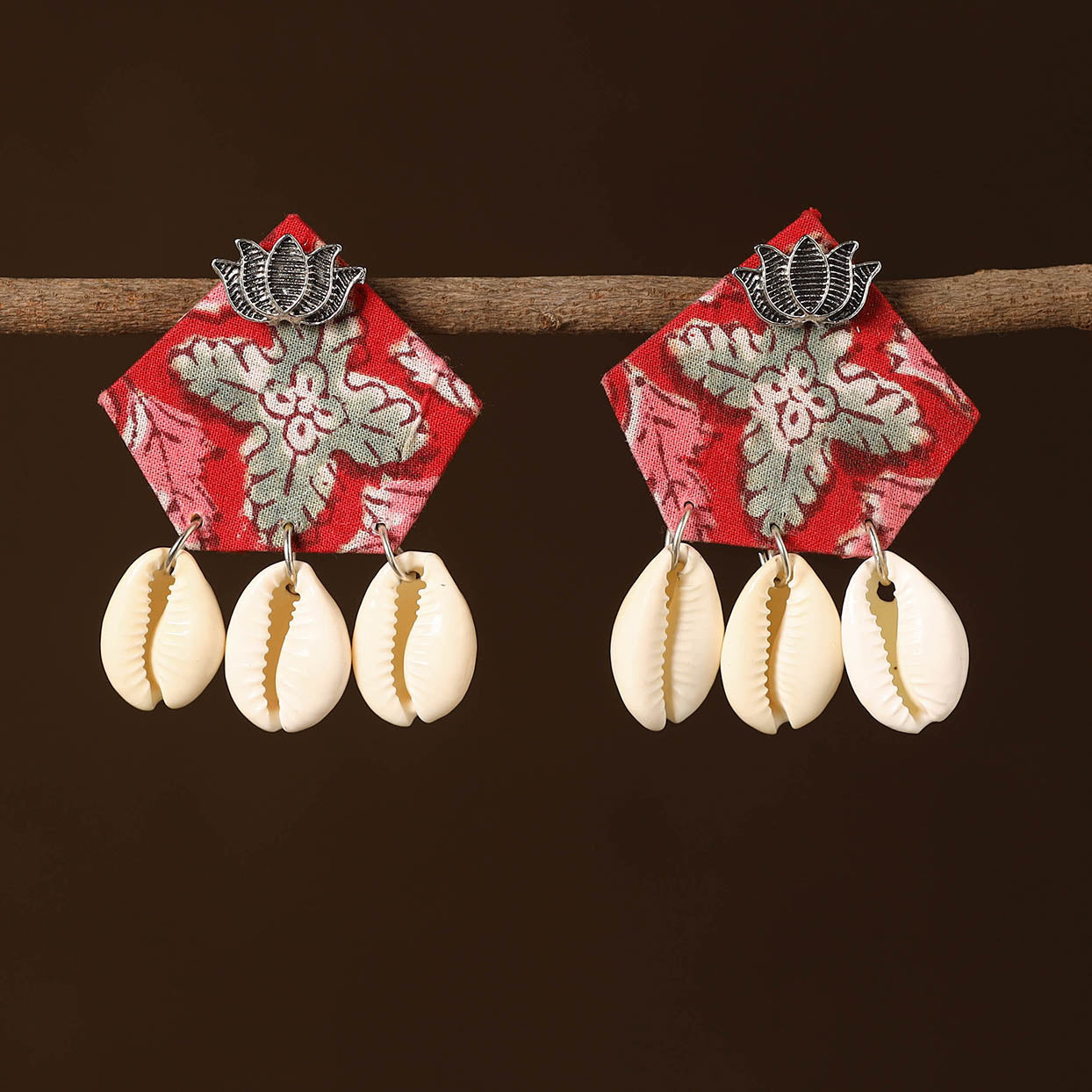 Multicolor - vahida fabart shell work earrings - handcrafted