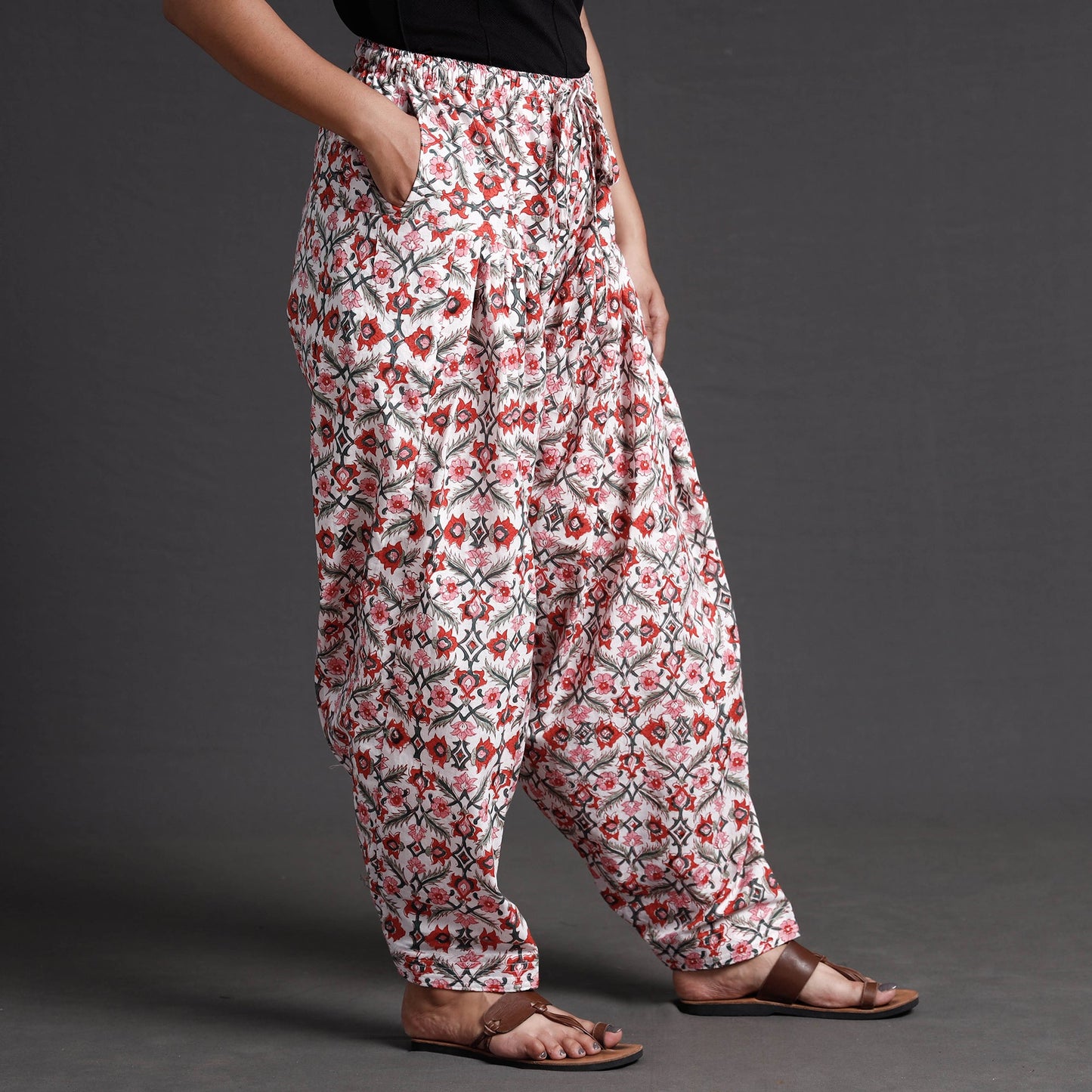 Buy Sanganeri Block Printed Cotton Elasticated Salwar Online at iTokri.com